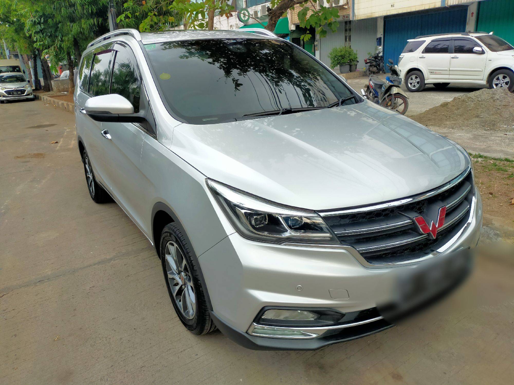 Old 2018 Wuling Cortez 1.8 L LUX+AMT 1.8 L LUX+AMT