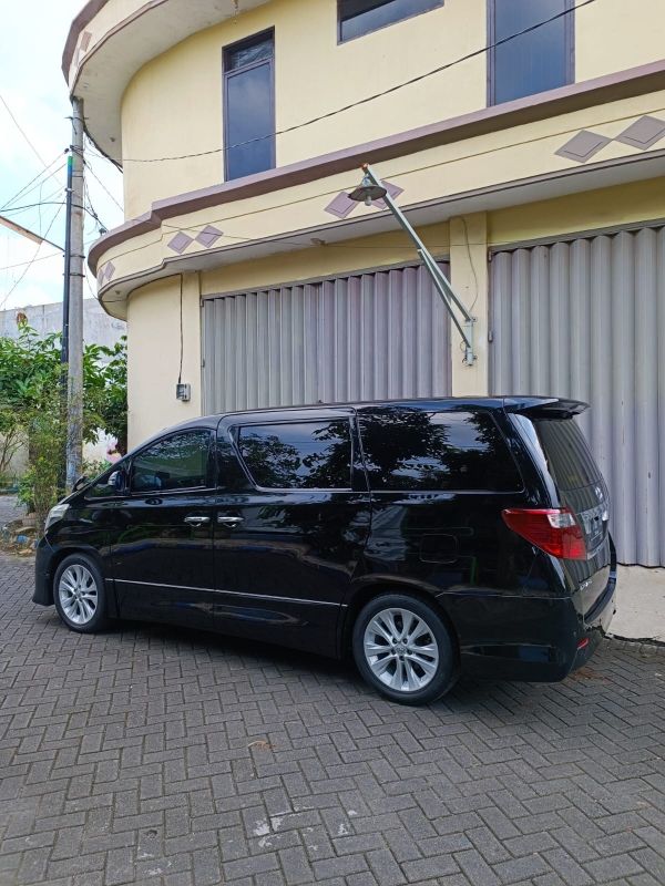 Old 2010 Toyota Alphard  2.4L S AT 2.4L S AT