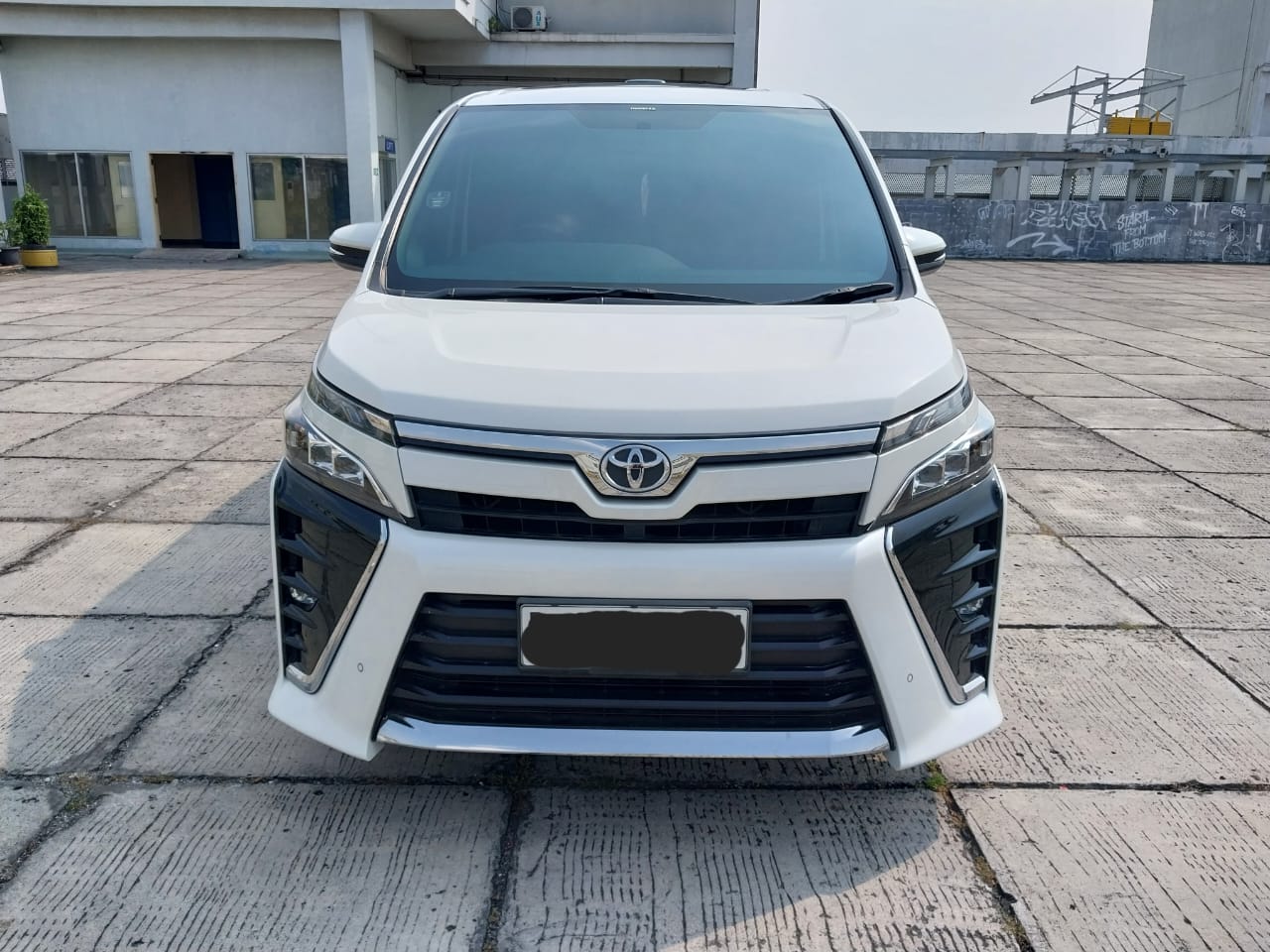 2018 Toyota Voxy Bekas 2018 Toyota Voxy Bekas
