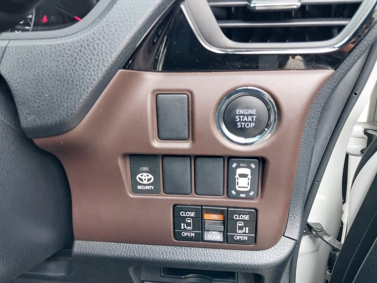 2018 Toyota Voxy 2018 Toyota Voxy