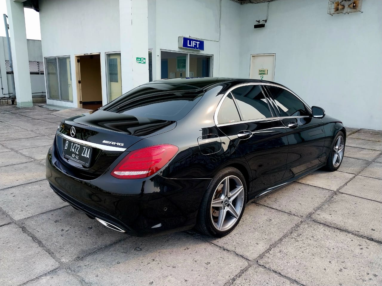 2018 Mercedes Benz C-Class 2018 Mercedes Benz C-Class