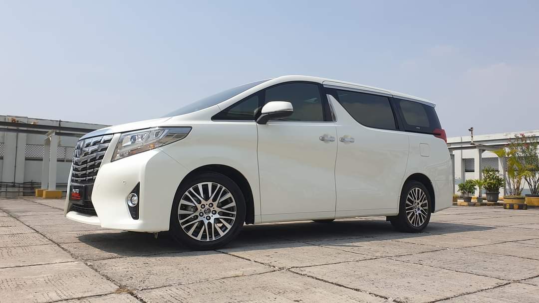 2015 Toyota Alphard