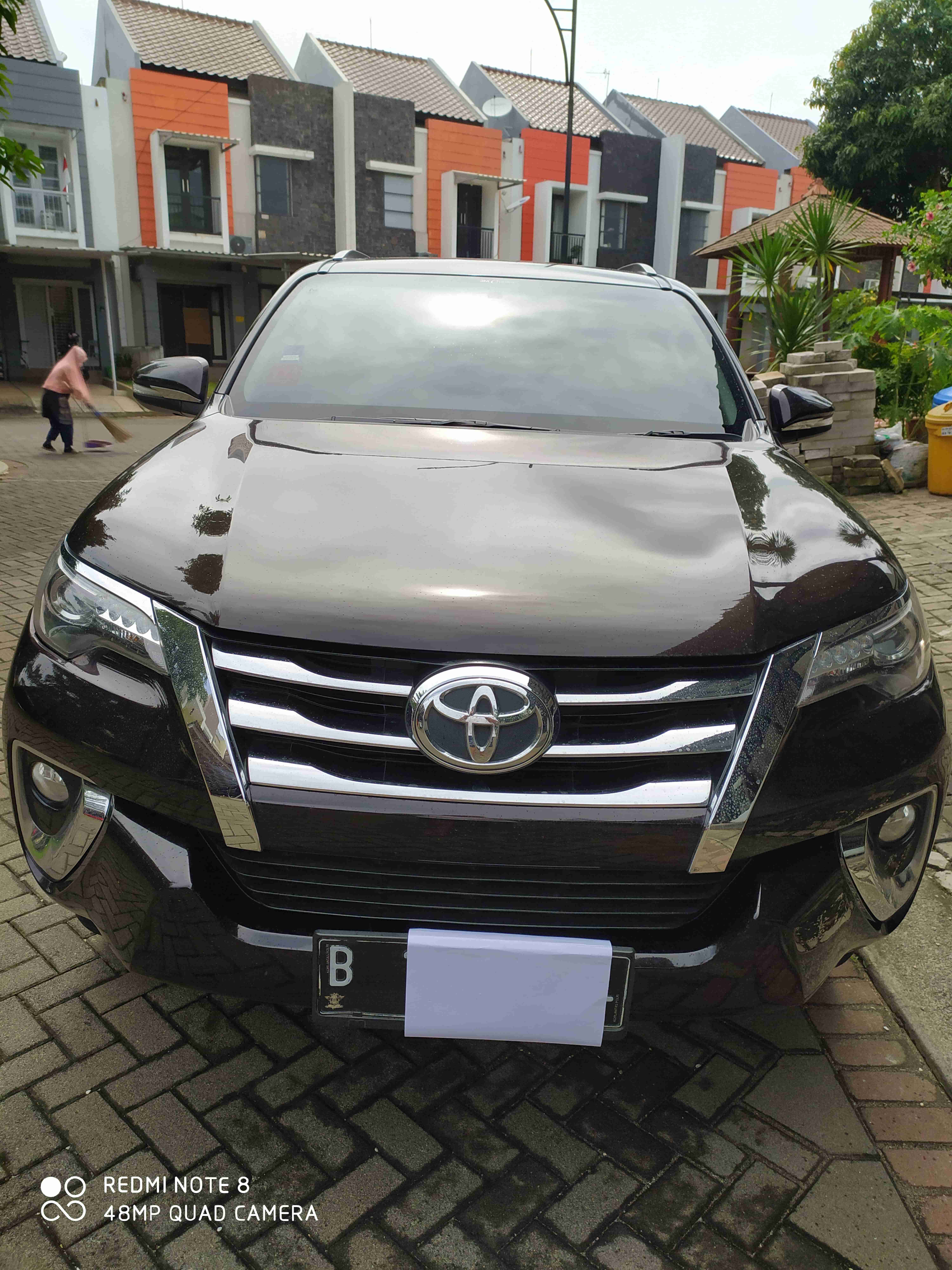 2017 Toyota Fortuner 2.4 VRZ AT Bekas 2017 Toyota Fortuner 2.4 VRZ AT Bekas
