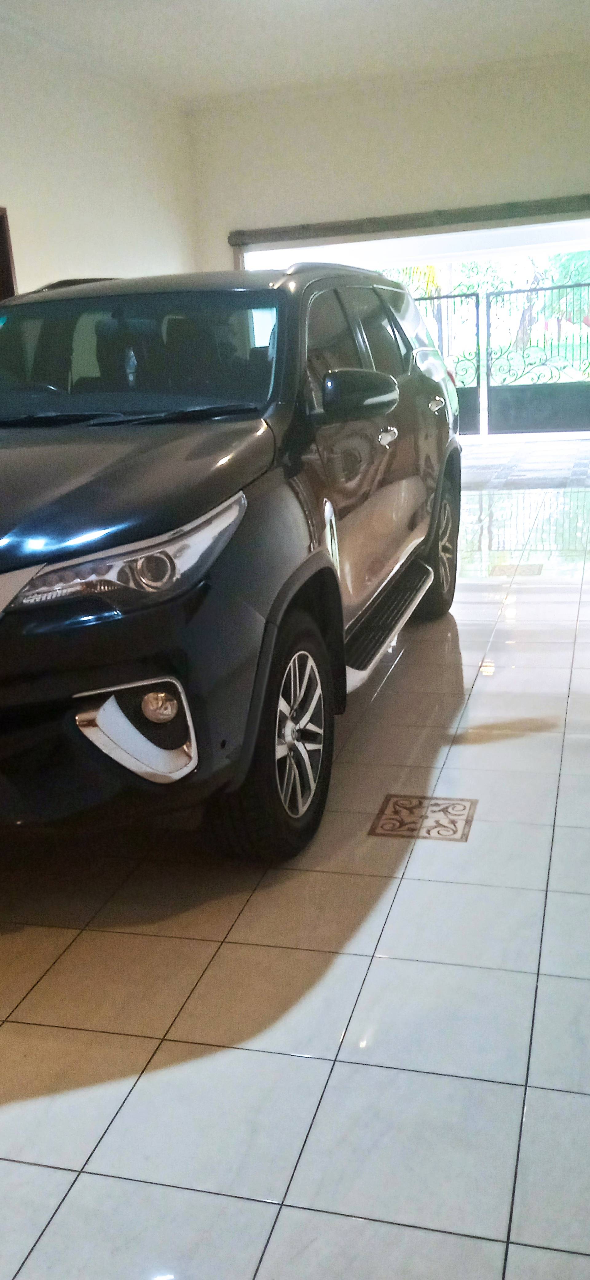 2017 Toyota Fortuner 2.4 VRZ AT Bekas 2017 Toyota Fortuner 2.4 VRZ AT Bekas