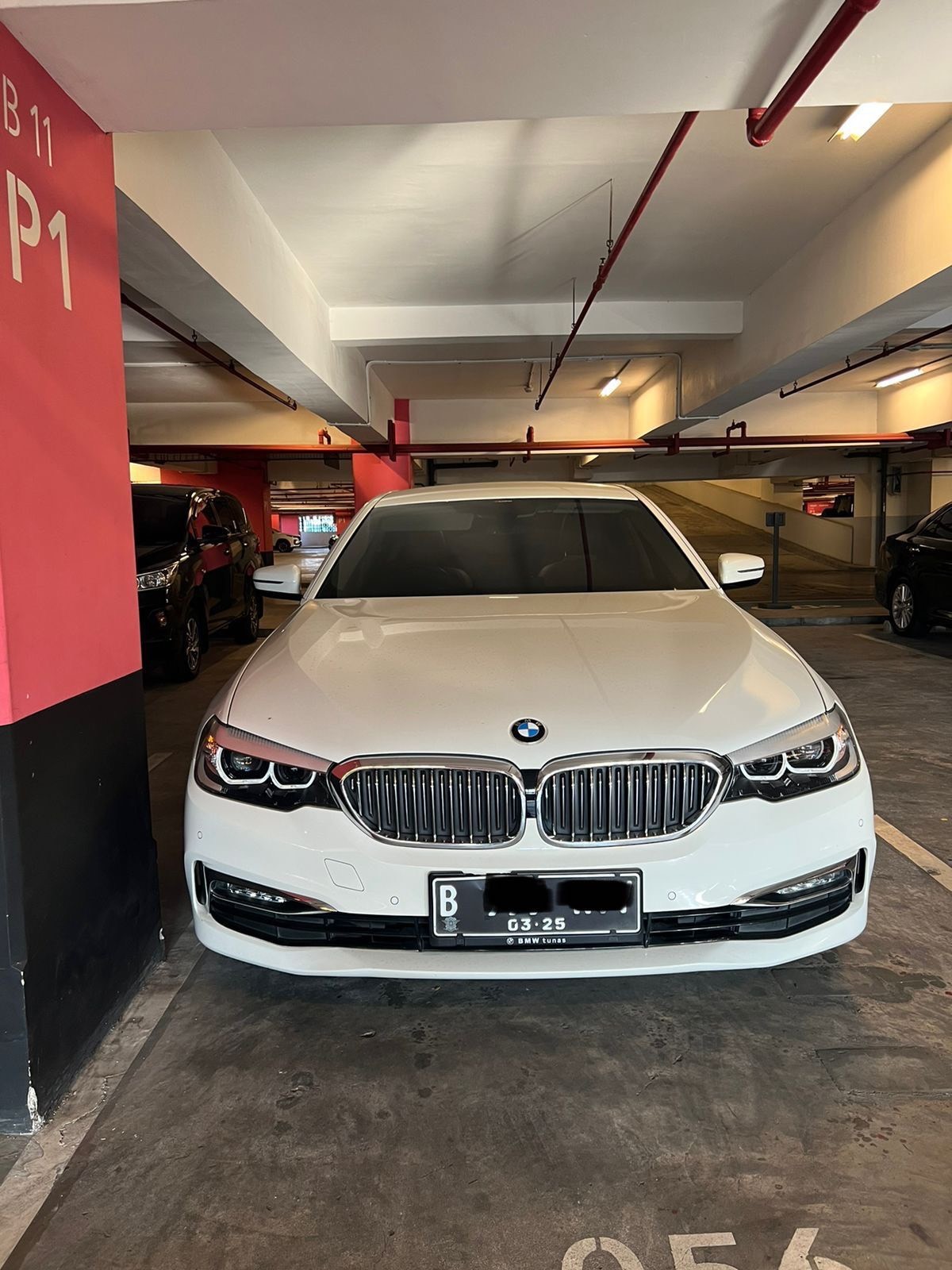 2018 BMW 5 Series Sedan  520i Luxury Bekas 2018 BMW 5 Series Sedan  520i Luxury Bekas