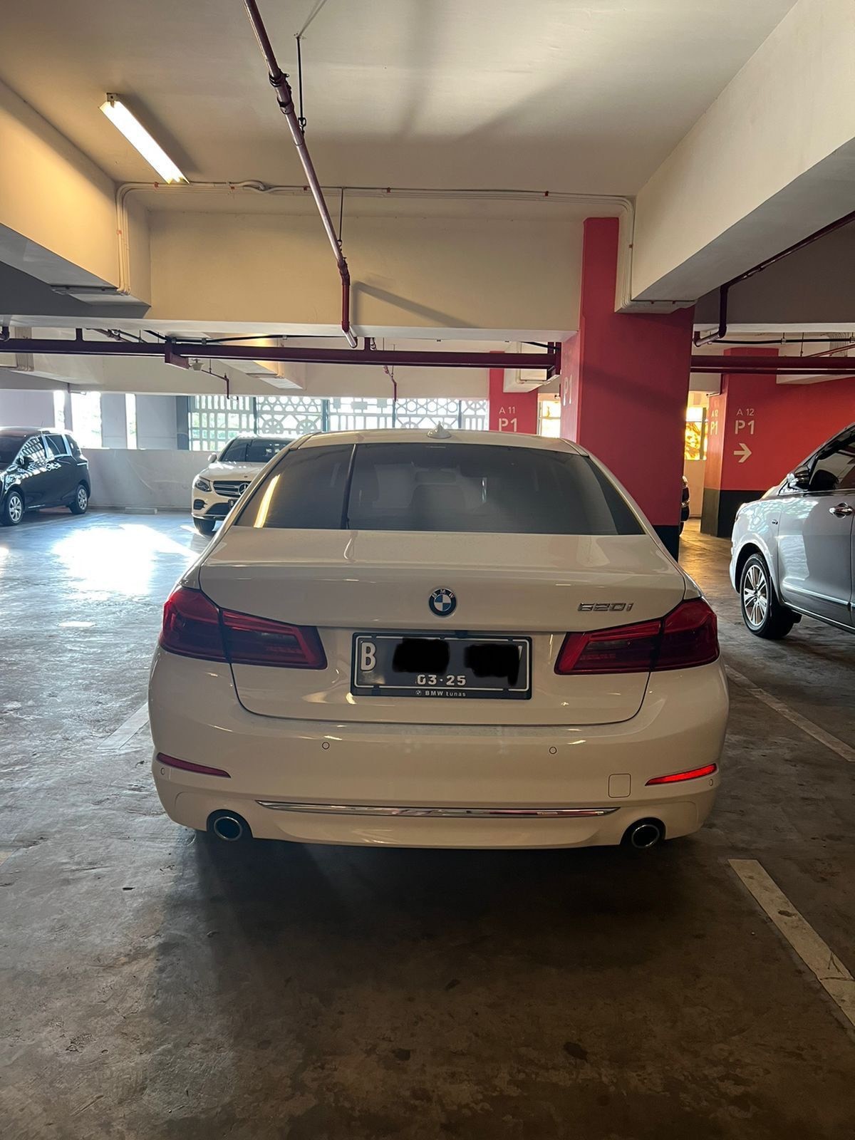 2018 BMW 5 Series Sedan  520i Luxury 2018 BMW 5 Series Sedan  520i Luxury