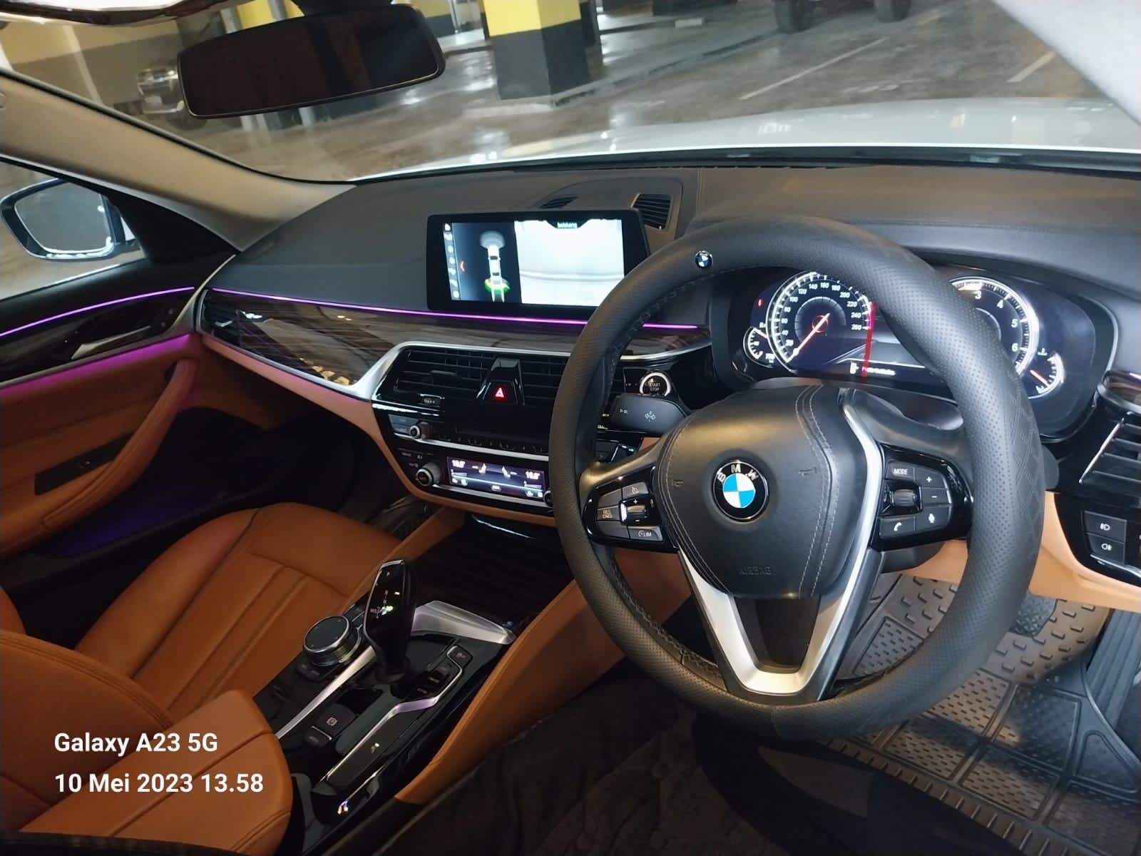 2018 BMW 5 Series Sedan  520i Luxury 2018 BMW 5 Series Sedan  520i Luxury