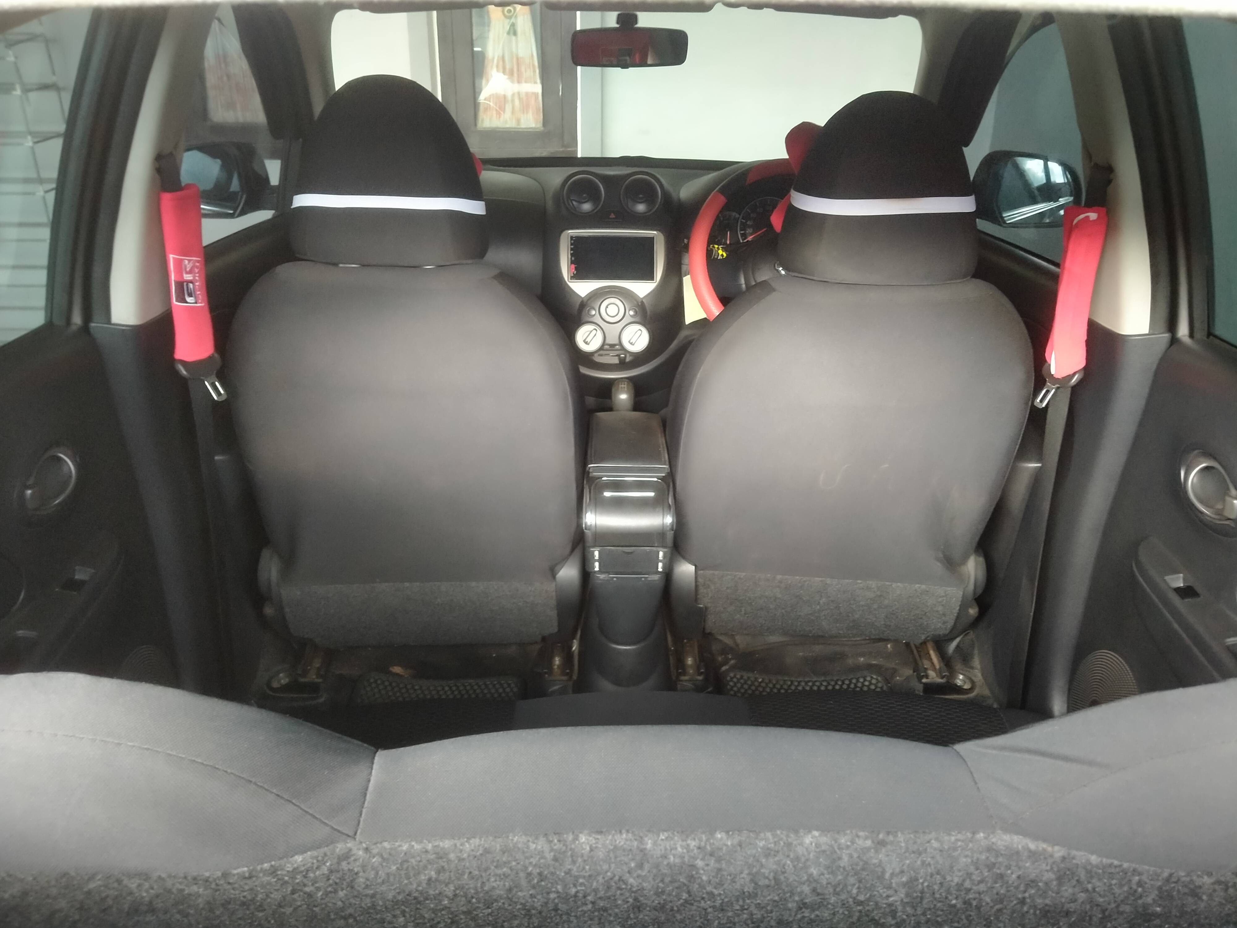 2011 Nissan March  1.2 MT 2011 Nissan March  1.2 MT