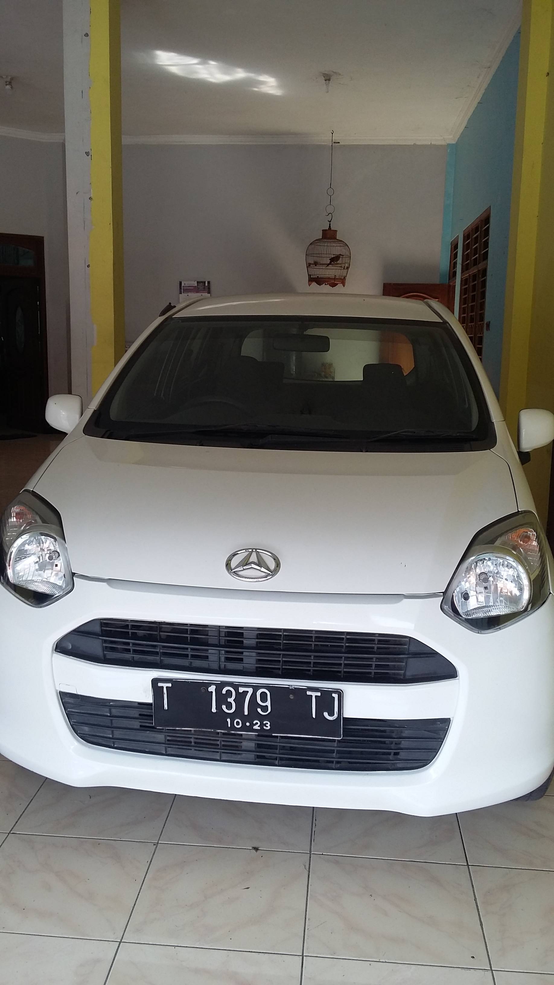 2013 Daihatsu Ayla 1.0L M MT Bekas