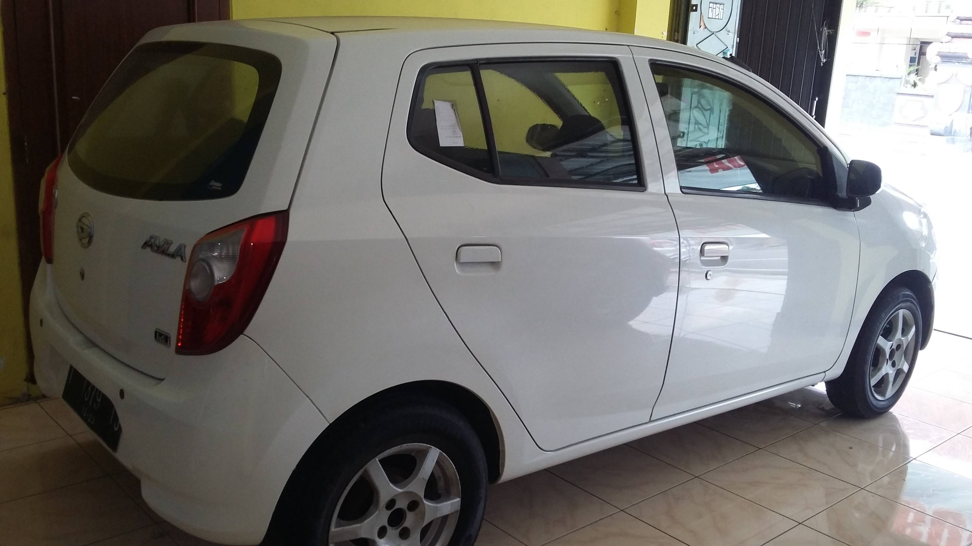 2013 Daihatsu Ayla 1.0L M MT 2013 Daihatsu Ayla 1.0L M MT