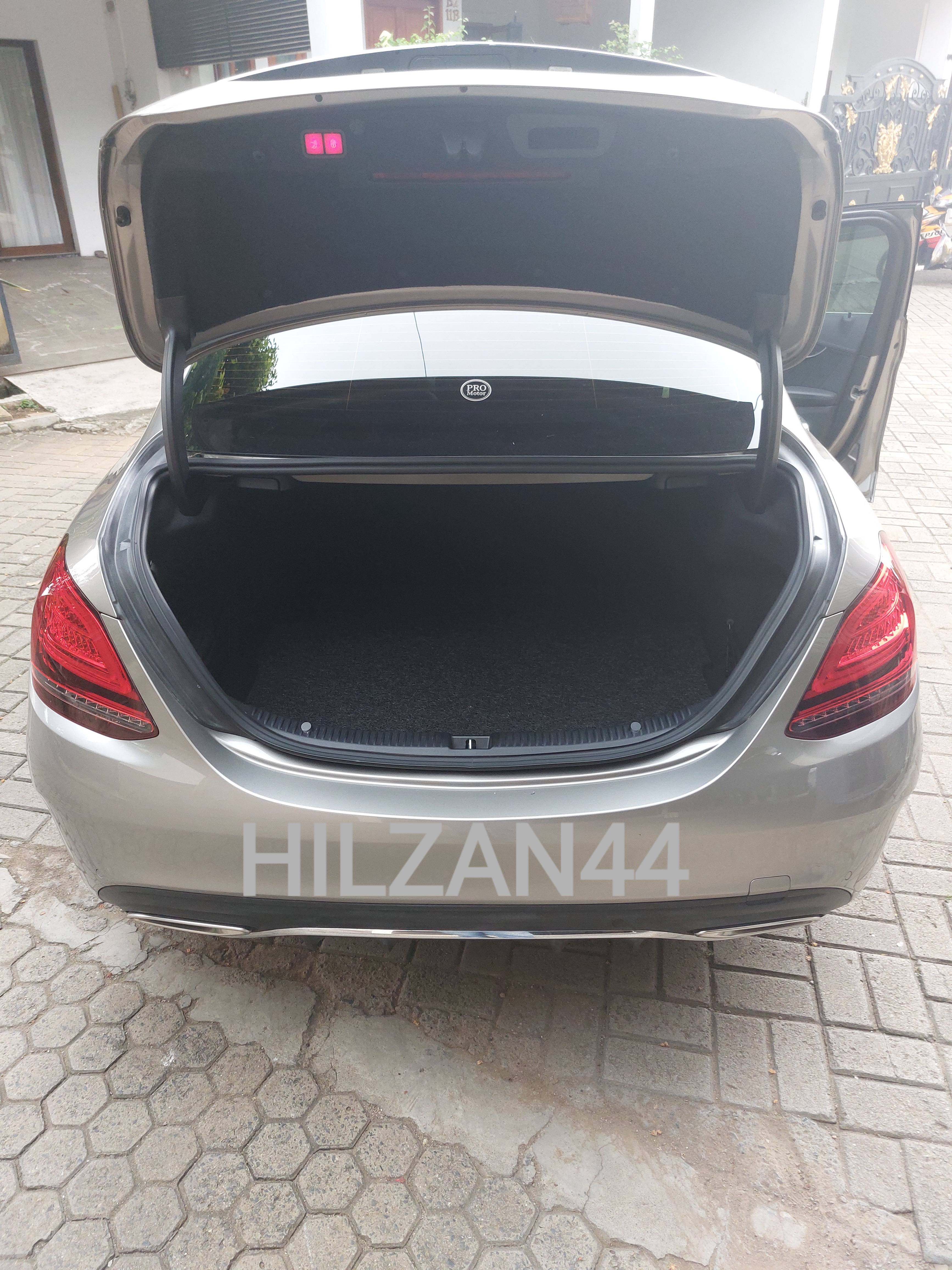 2020 Mercedes Benz C-Class Sedan C 300 AMG Line 2020 Mercedes Benz C-Class Sedan C 300 AMG Line