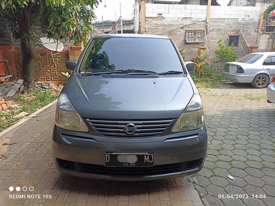 2010 Nissan Serena CT A/T Bekas 2010 Nissan Serena CT A/T Bekas