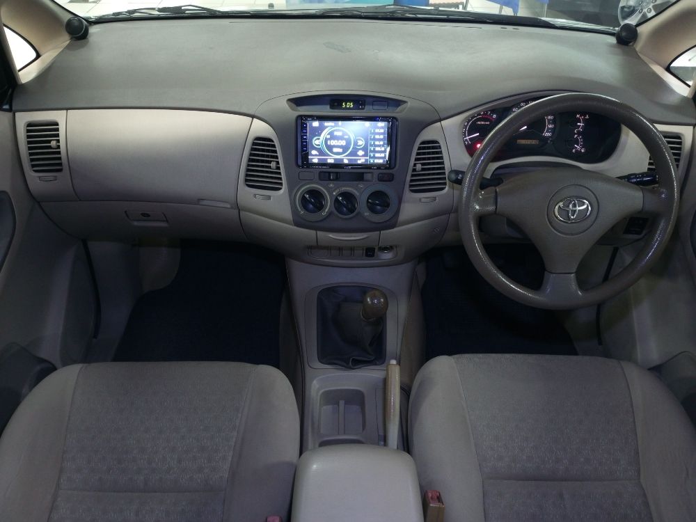 Dijual 2004 Toyota Kijang Innova 2.0 G MT 2.0 G MT Bekas