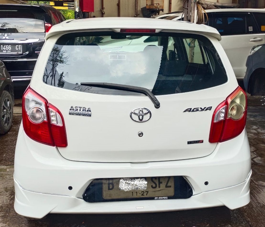 Dijual 2015 Toyota Agya G TRD 1.0L AT G TRD 1.0L AT Bekas