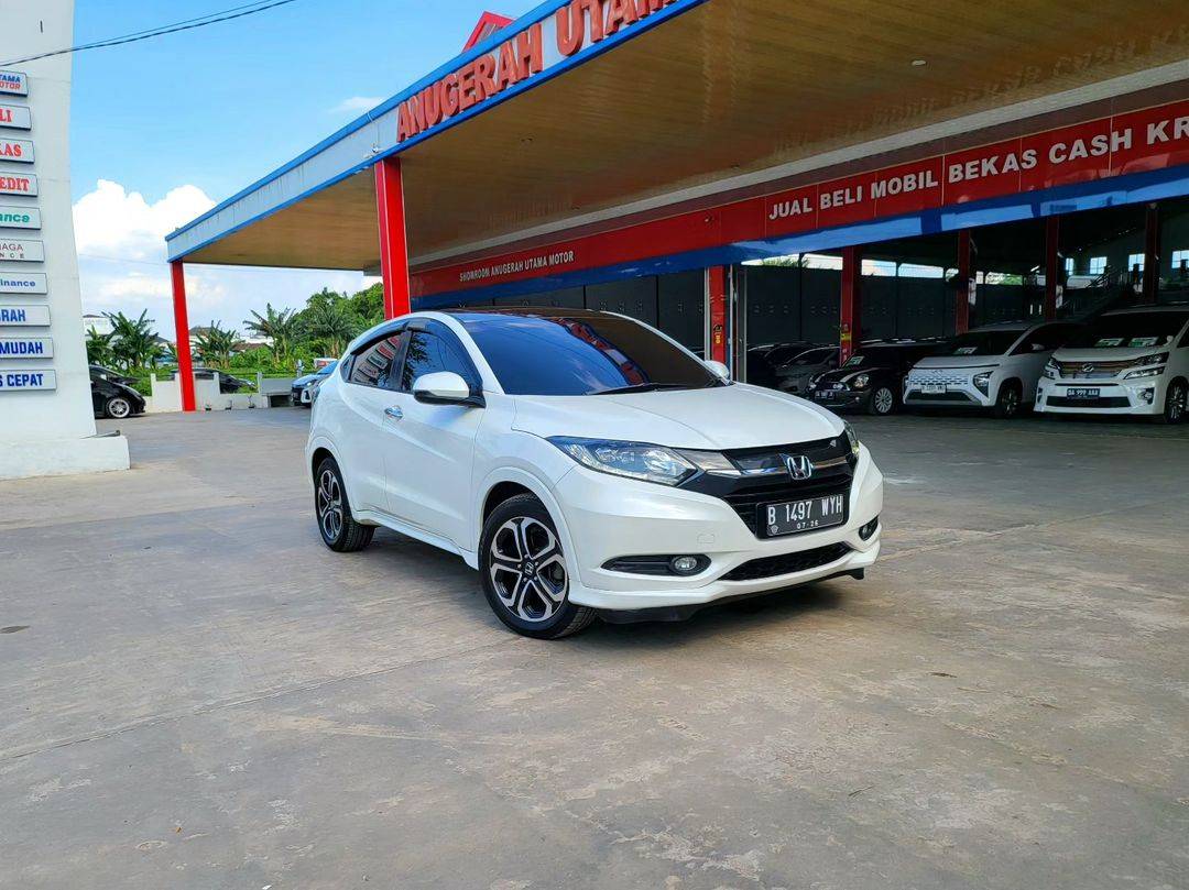 2016 Honda HRV  Prestige 1.8 AT Bekas 2016 Honda HRV  Prestige 1.8 AT Bekas