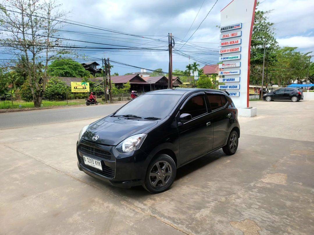 Old 2015 Daihatsu Ayla 1.0L X AT 1.0L X AT