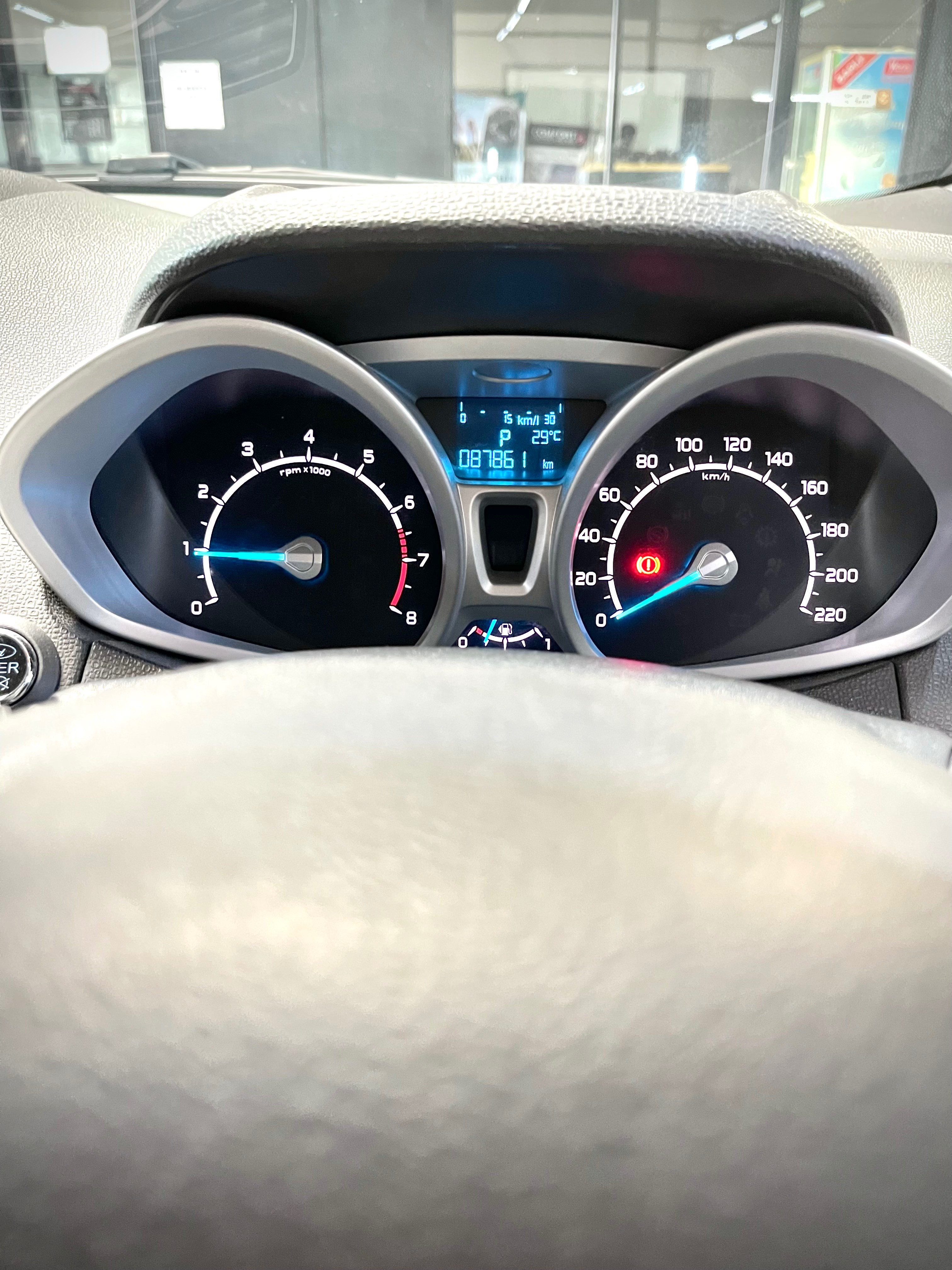 2015 Ford Ecosport Titanium1.5L AT 2015 Ford Ecosport Titanium1.5L AT