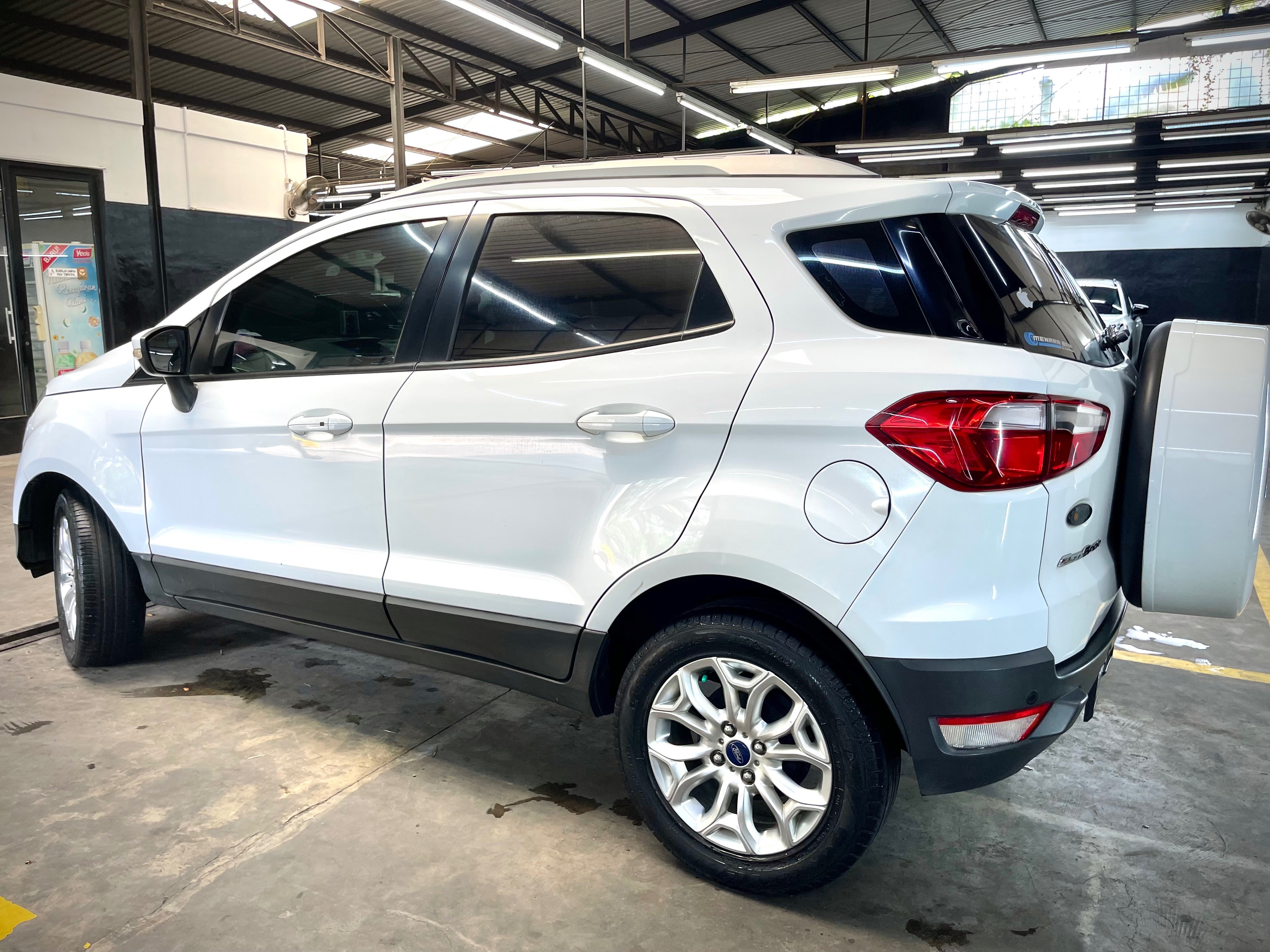 2015 Ford Ecosport Titanium1.5L AT 2015 Ford Ecosport Titanium1.5L AT
