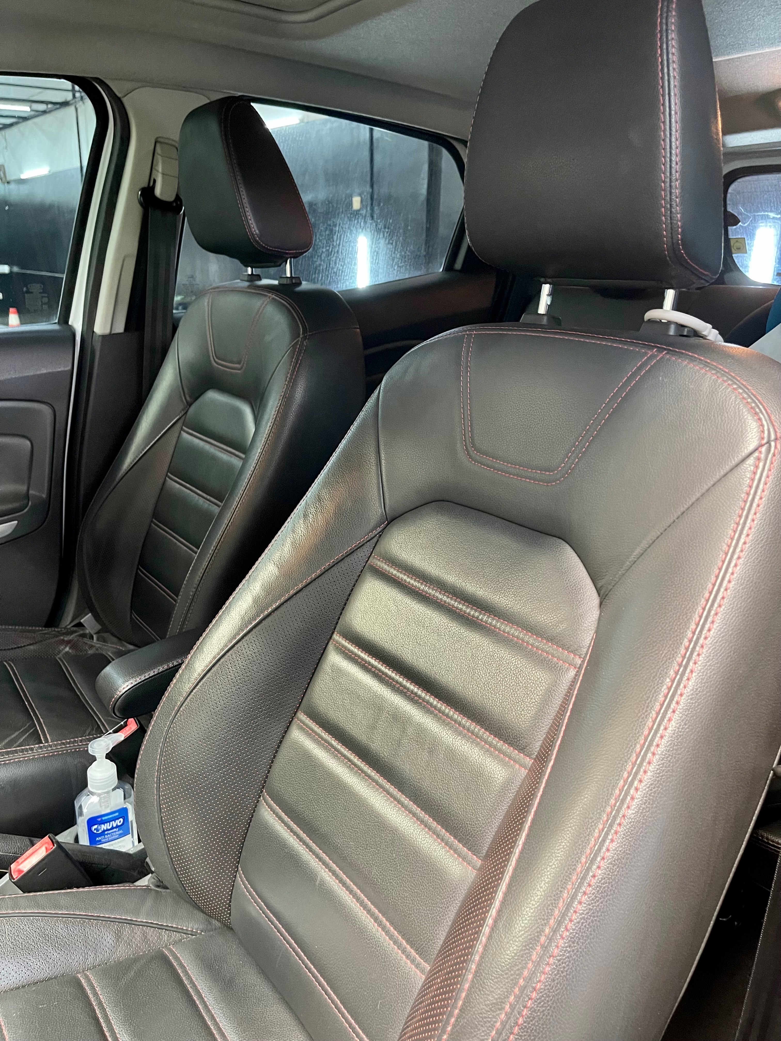 2015 Ford Ecosport Titanium1.5L AT 2015 Ford Ecosport Titanium1.5L AT