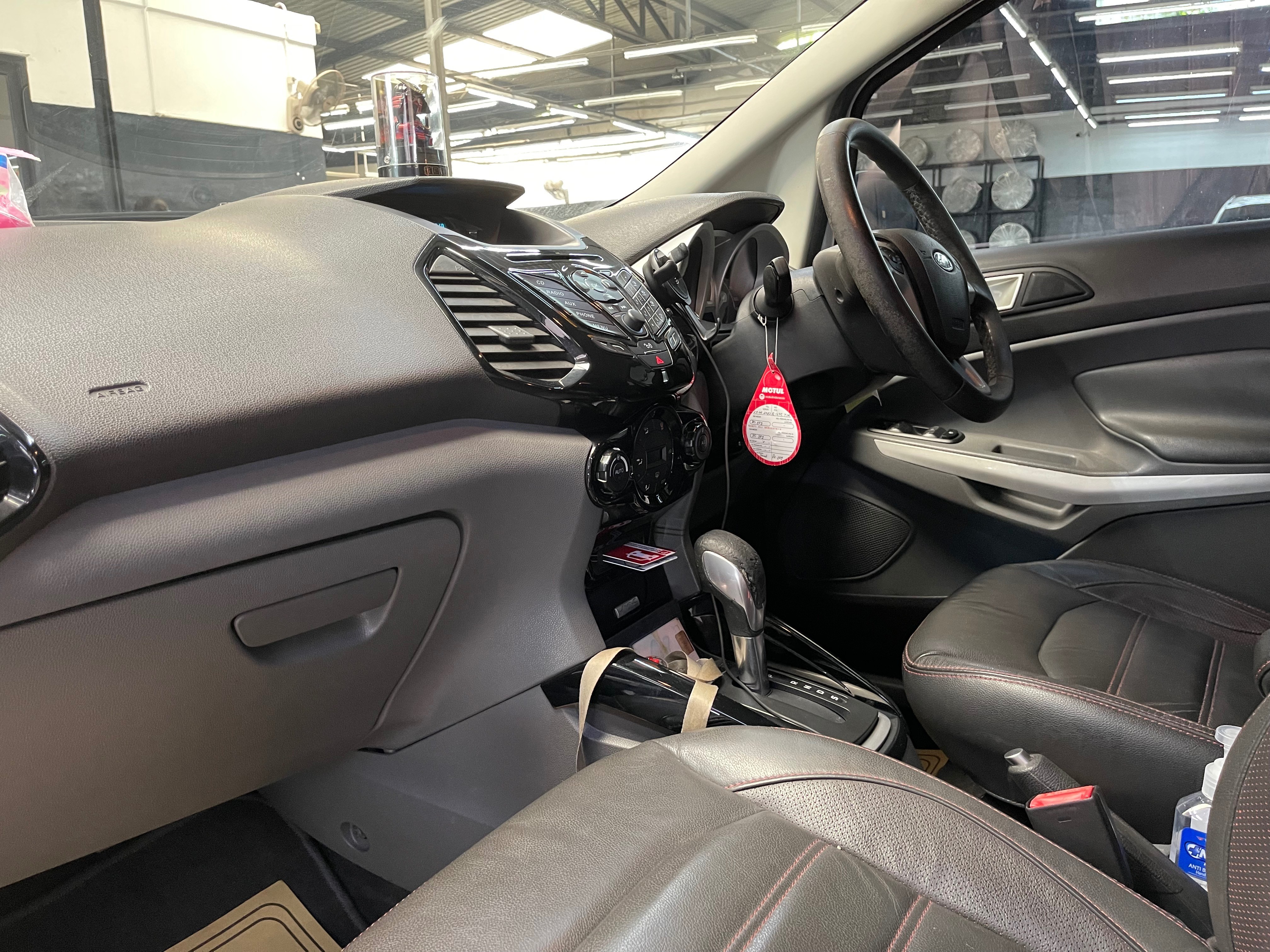 2015 Ford Ecosport Titanium1.5L AT 2015 Ford Ecosport Titanium1.5L AT