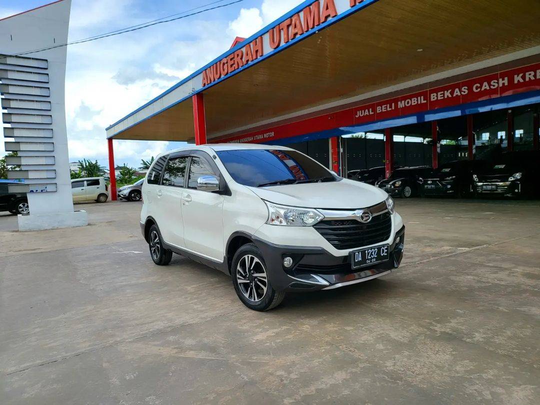 Second Hand 2017 Daihatsu Xenia Second Hand 2017 Daihatsu Xenia