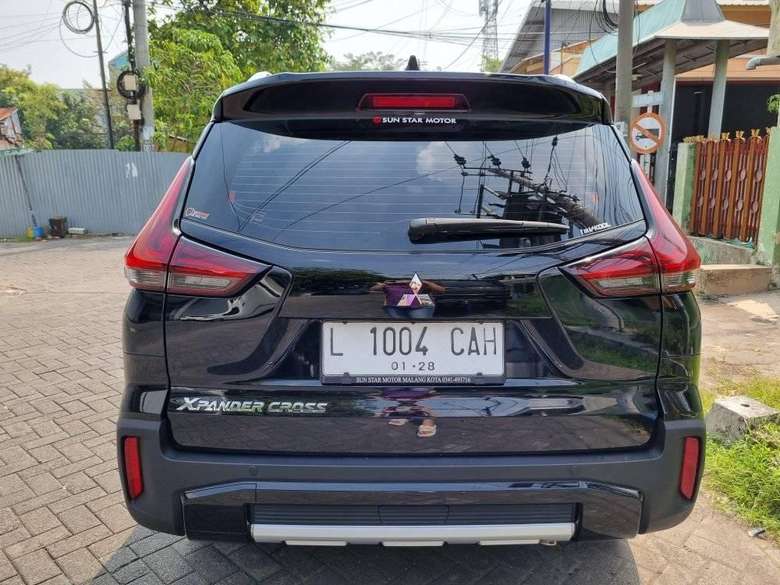 2022 Mitsubishi Xpander Cross Premium CVT 2022 Mitsubishi Xpander Cross Premium CVT