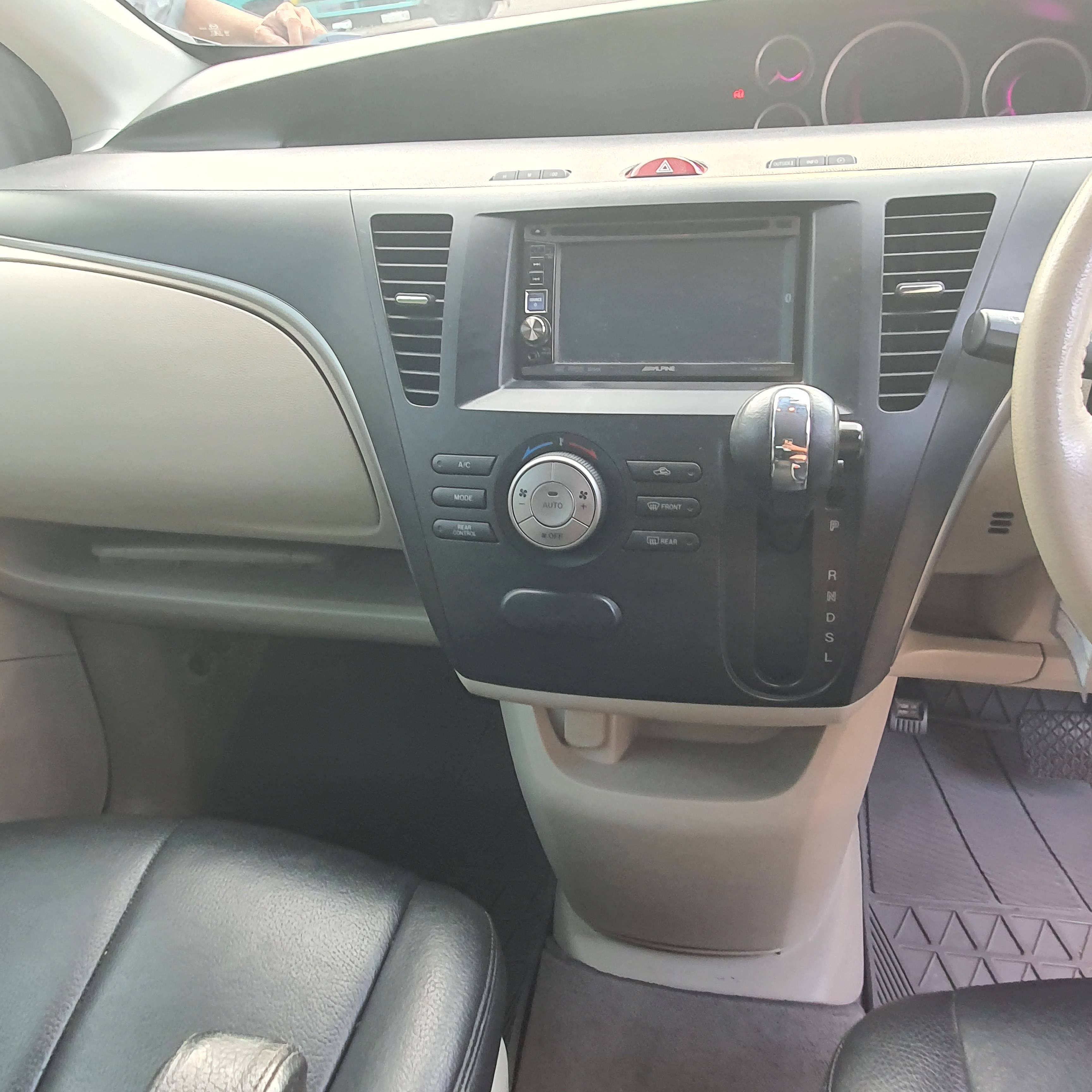 2013 Mazda Biante 2013 Mazda Biante