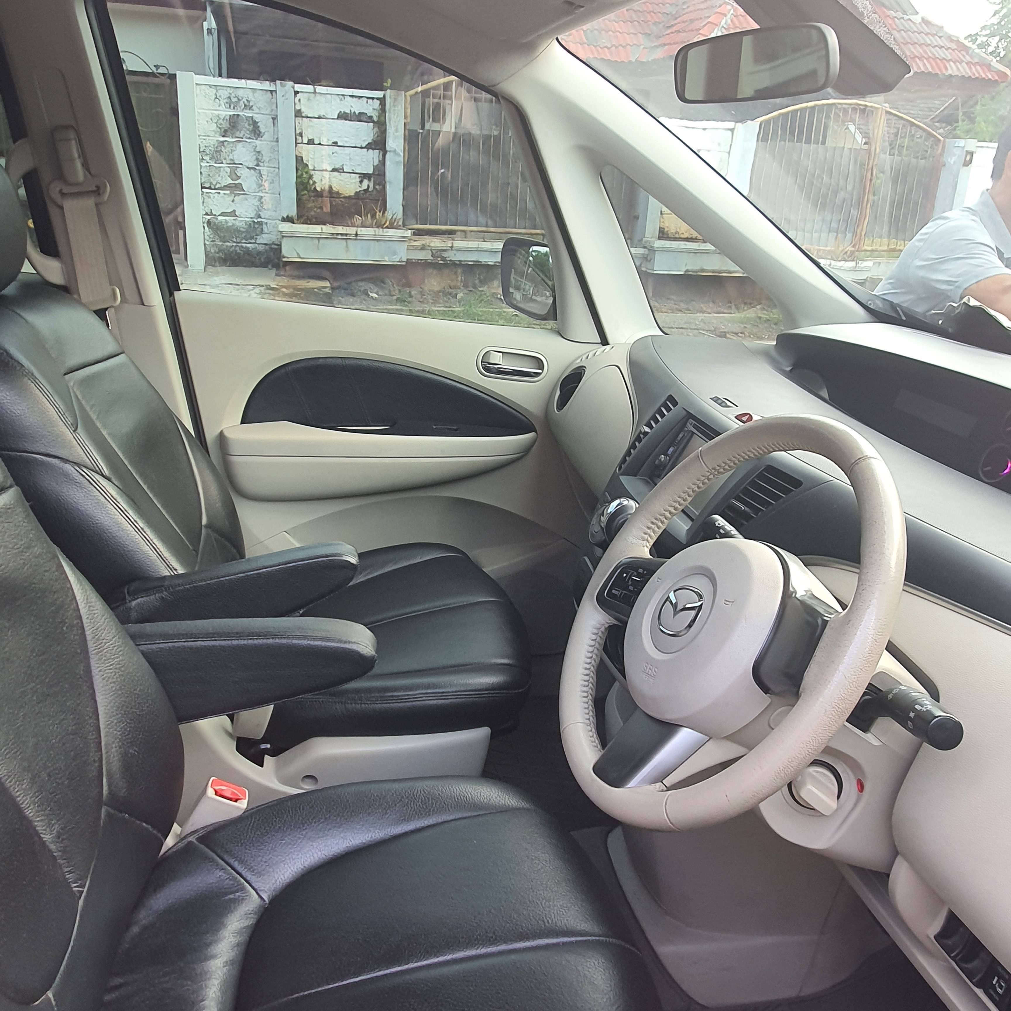 2013 Mazda Biante 2013 Mazda Biante