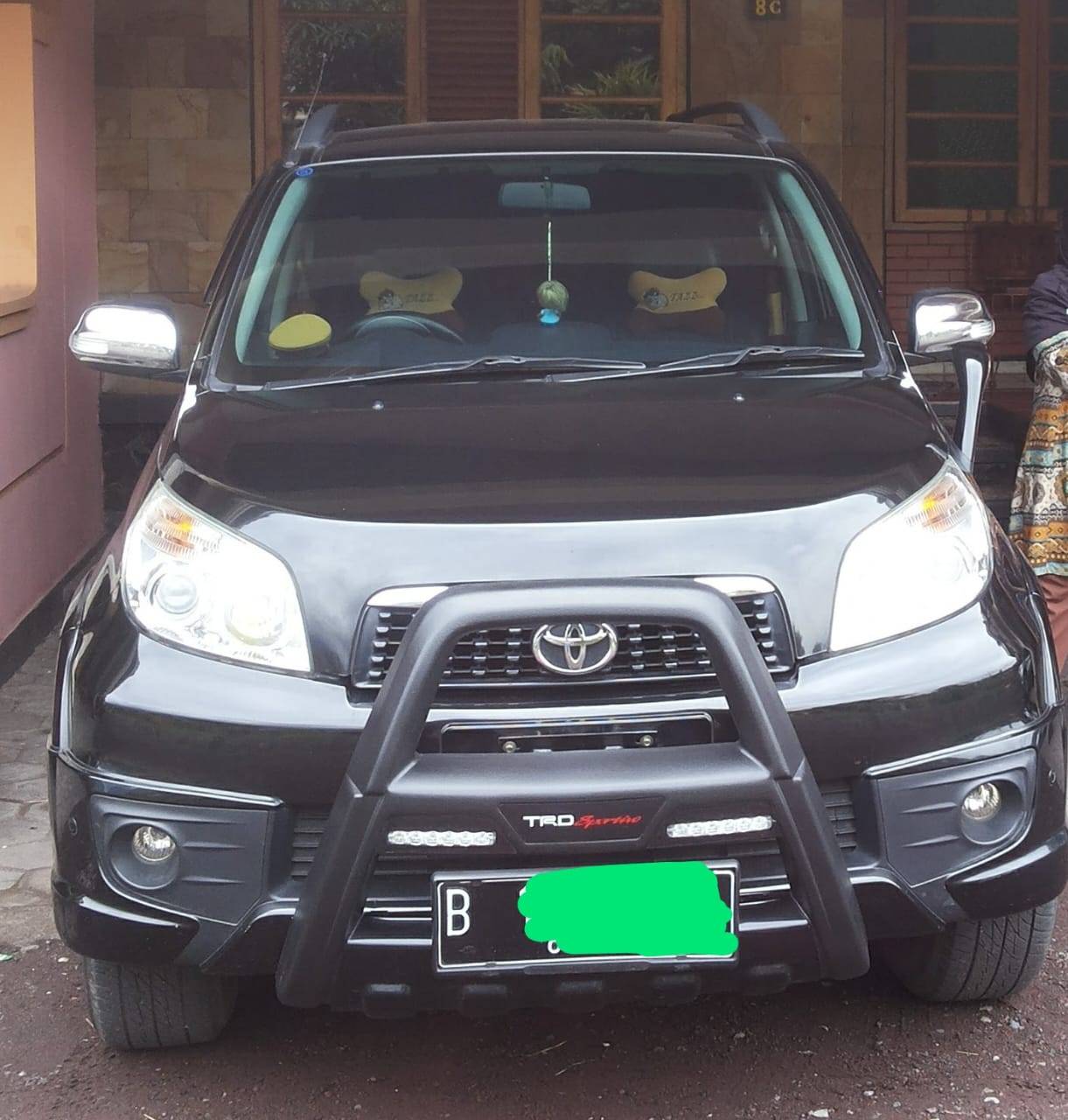 2013 Toyota Rush S TRD SPORTIVO 1.5L AT Bekas 2013 Toyota Rush S TRD SPORTIVO 1.5L AT Bekas