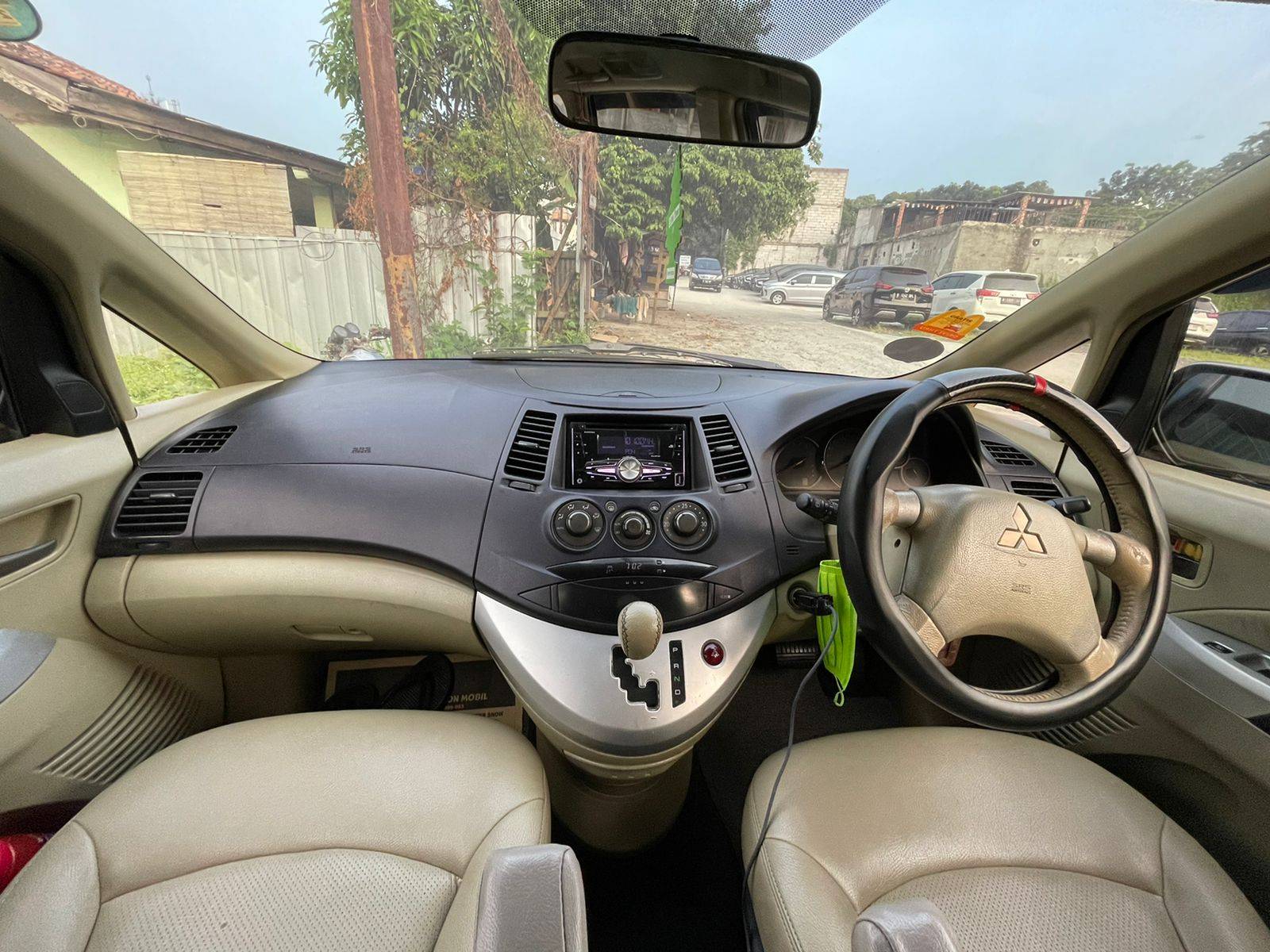 2005 Mitsubishi Grandis 2005 Mitsubishi Grandis