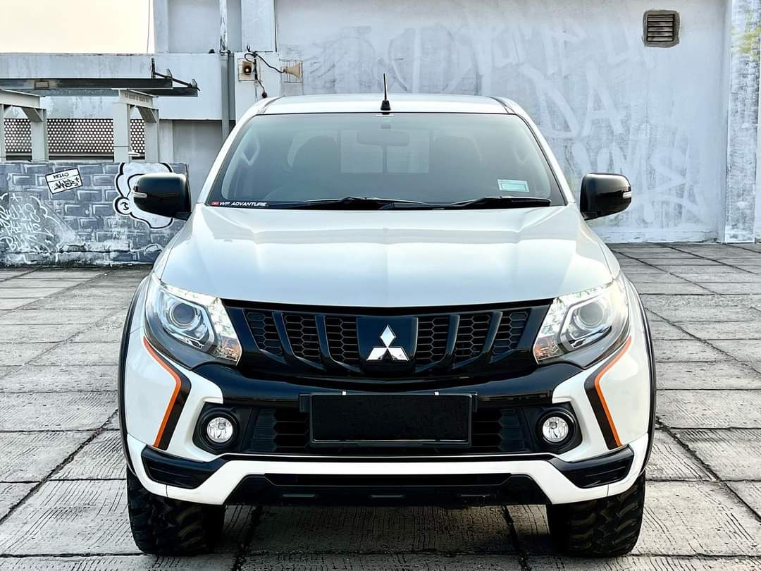 2018 Mitsubishi Triton  TRITON 2.5 4X4 ATHLETE Bekas 2018 Mitsubishi Triton  TRITON 2.5 4X4 ATHLETE Bekas
