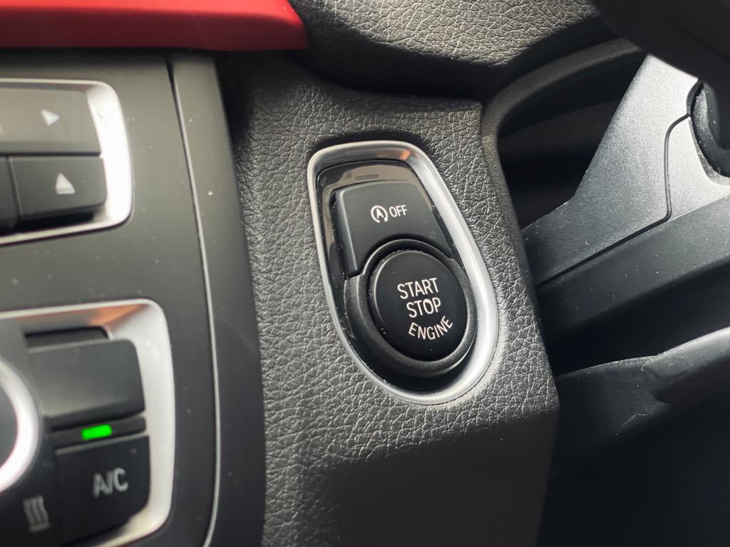 2015 BMW 3 Series Sedan 2015 BMW 3 Series Sedan