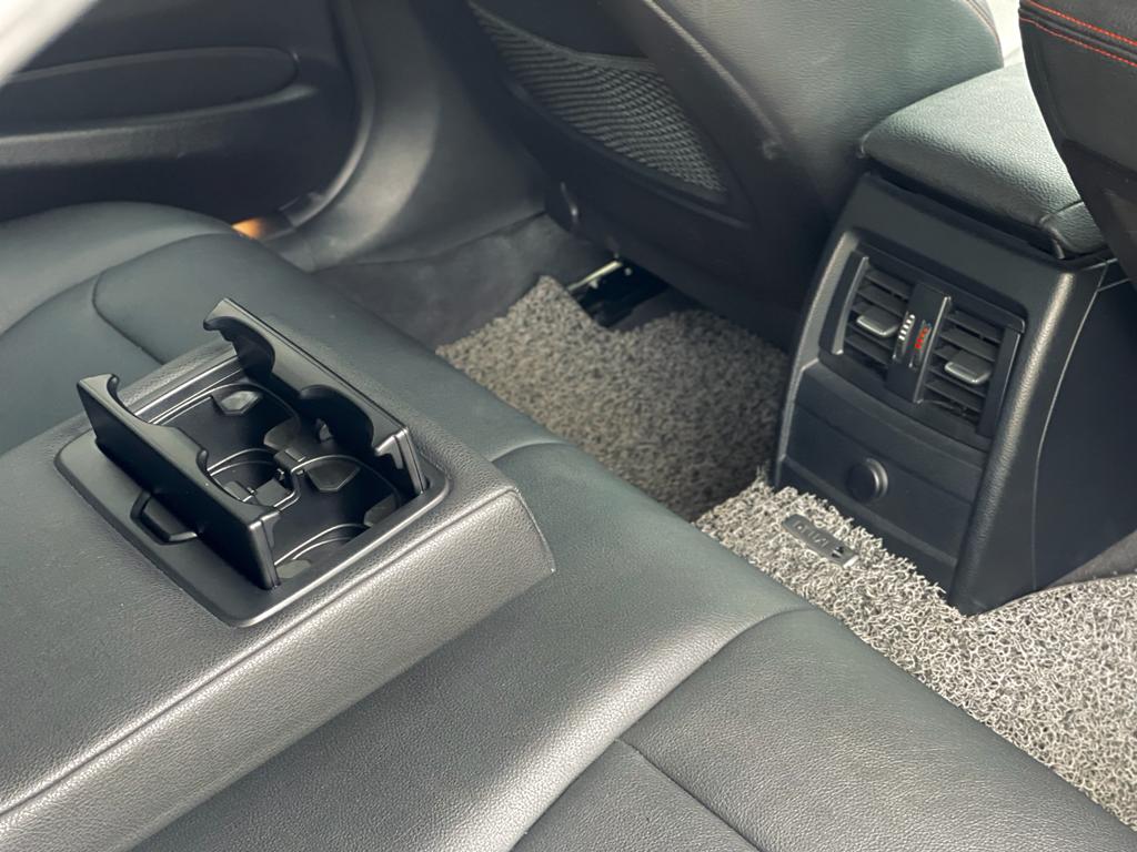 2015 BMW 3 Series Sedan 2015 BMW 3 Series Sedan