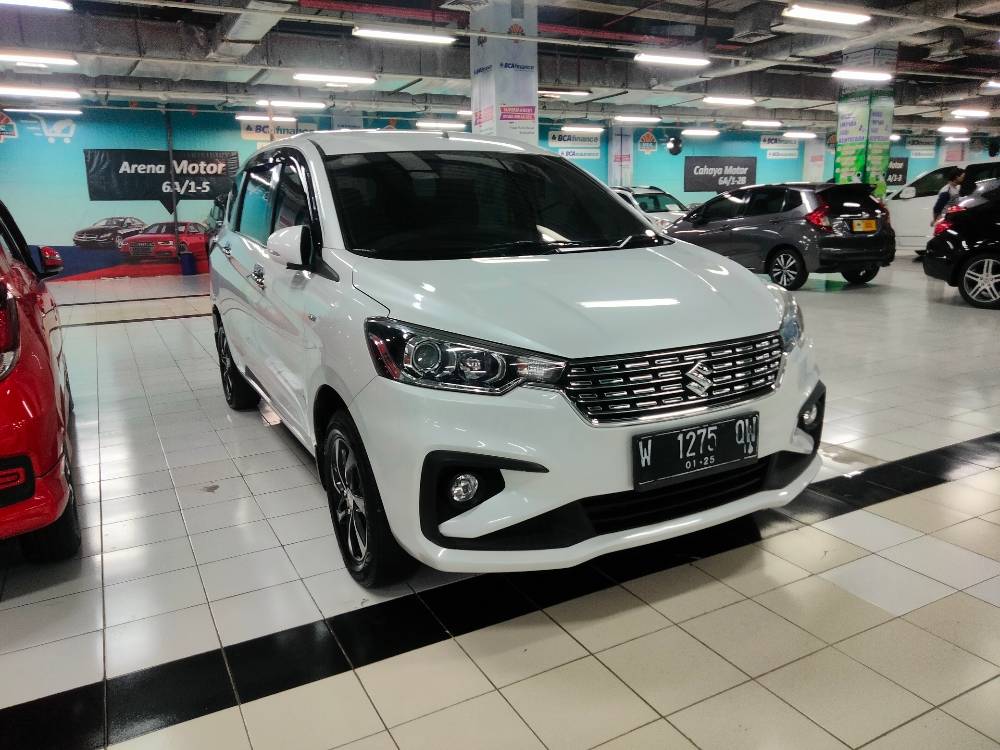 Suzuki Ertiga Smart Hybrid 2023 Price in Mataram - Know Loan ...