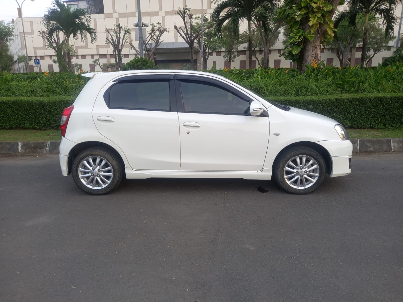 2015 Toyota Etios Valco 2015 Toyota Etios Valco