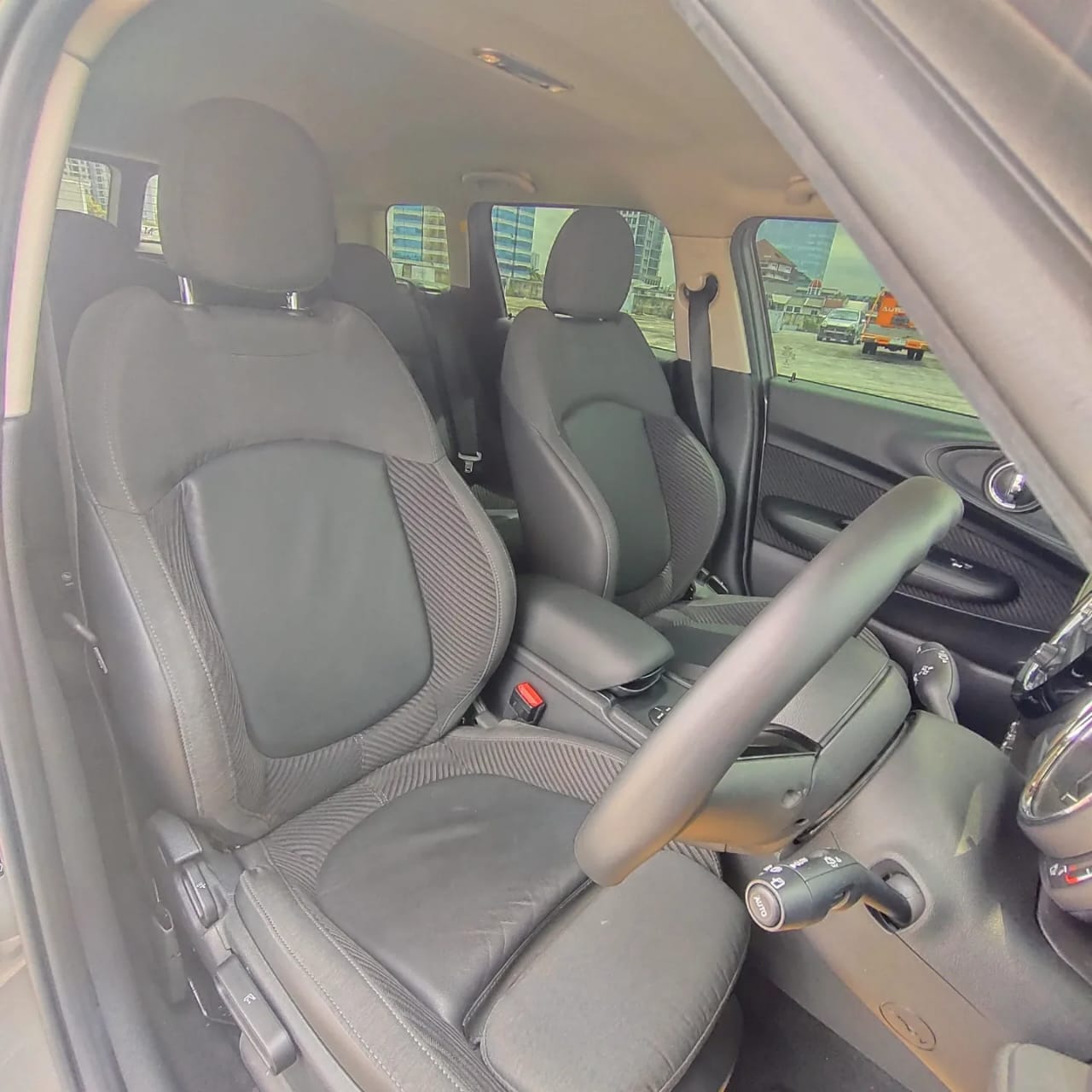 2019 MINI Clubman 2019 MINI Clubman