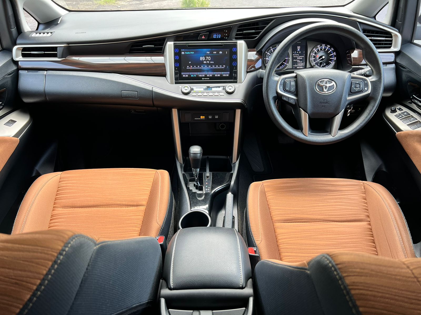 2019 Toyota Kijang Innova REBORN 2.0 V AT 2019 Toyota Kijang Innova REBORN 2.0 V AT