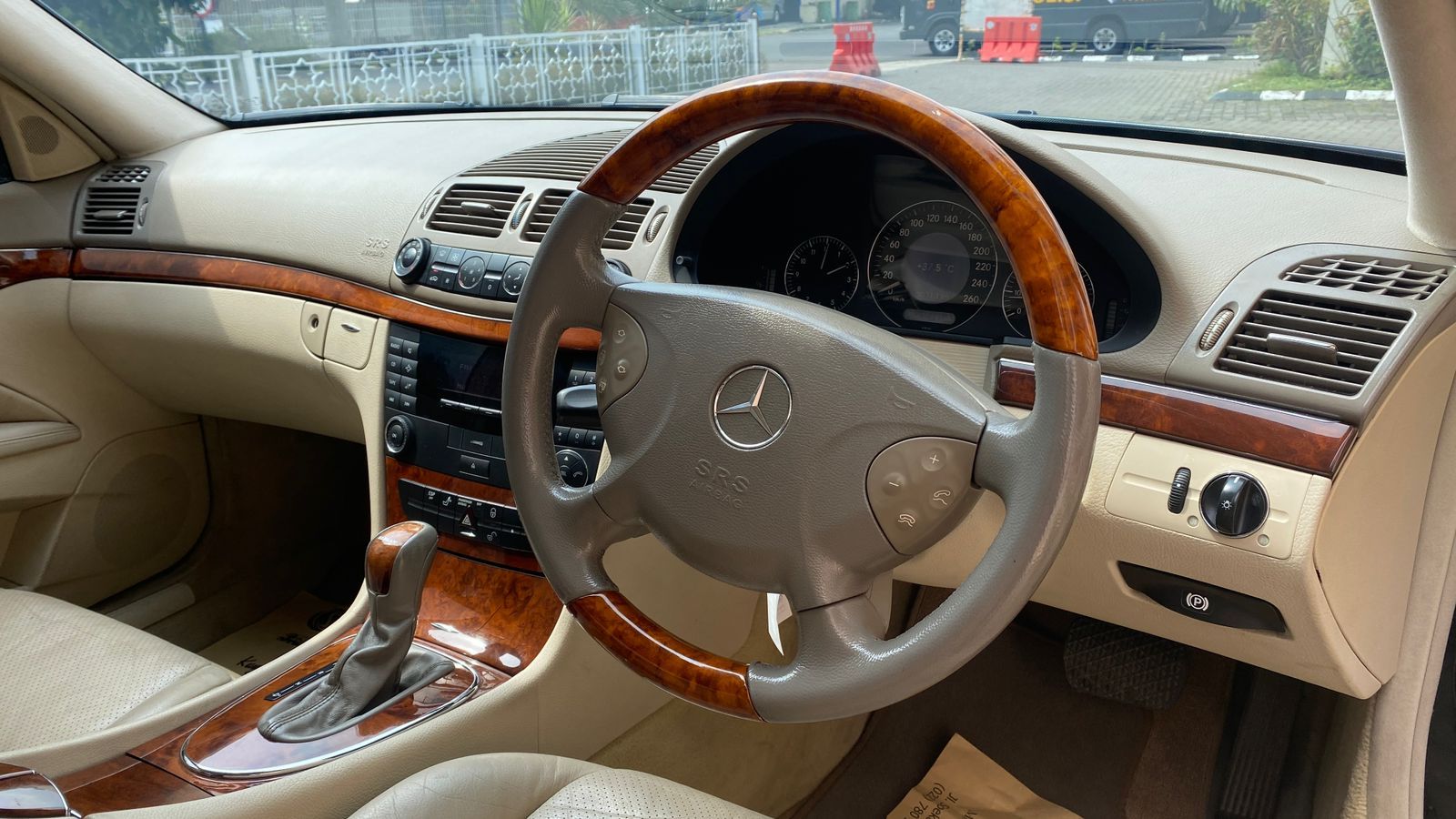 2003 Mercedes Benz E-Class E 240 Elegance 2003 Mercedes Benz E-Class E 240 Elegance