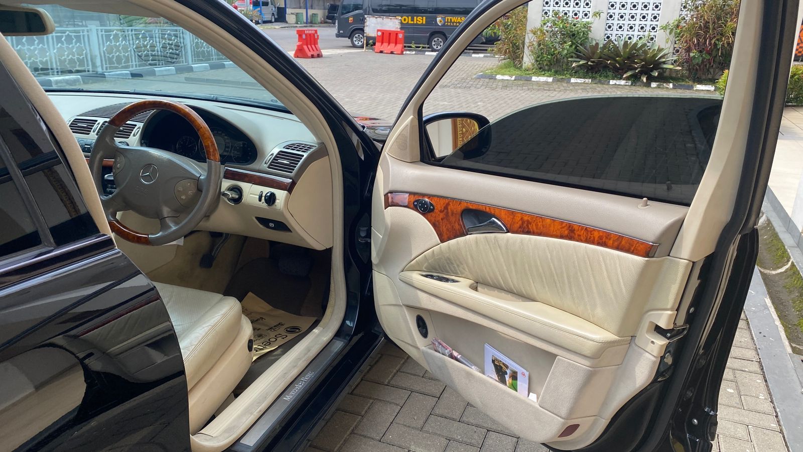 2003 Mercedes Benz E-Class E 240 Elegance 2003 Mercedes Benz E-Class E 240 Elegance