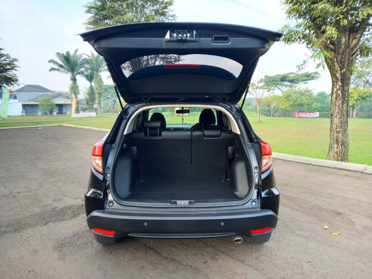 2017 Honda HRV  1.5 E AT 2017 Honda HRV  1.5 E AT