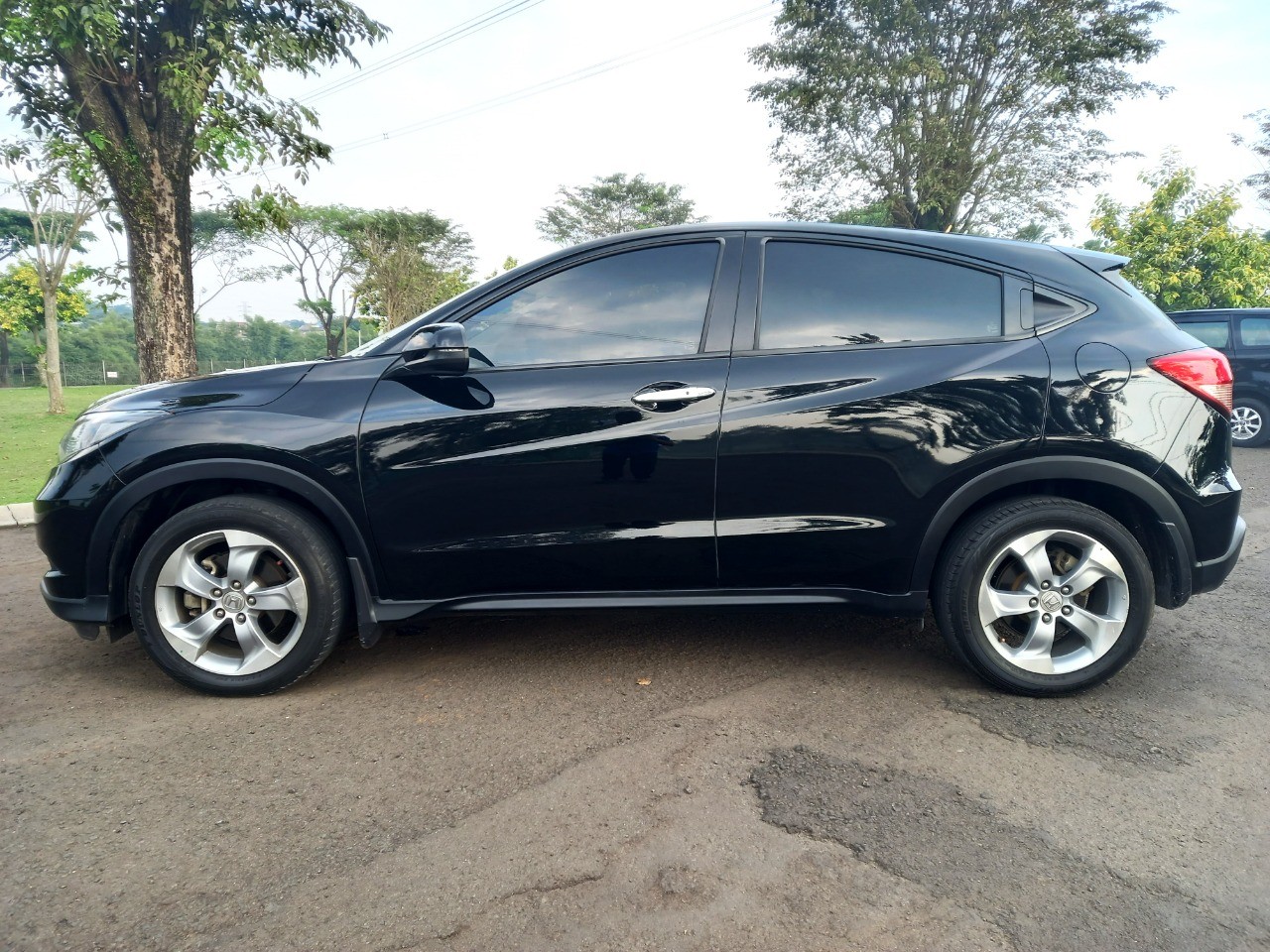 2017 Honda HRV  1.5 E AT 2017 Honda HRV  1.5 E AT