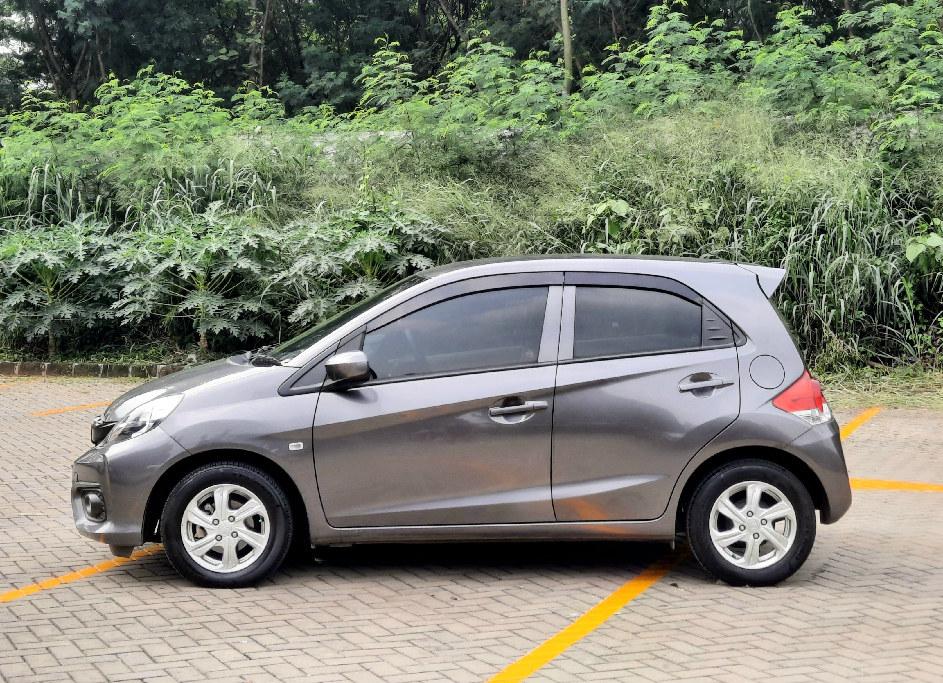 2018 Honda Brio  E AT 2018 Honda Brio  E AT