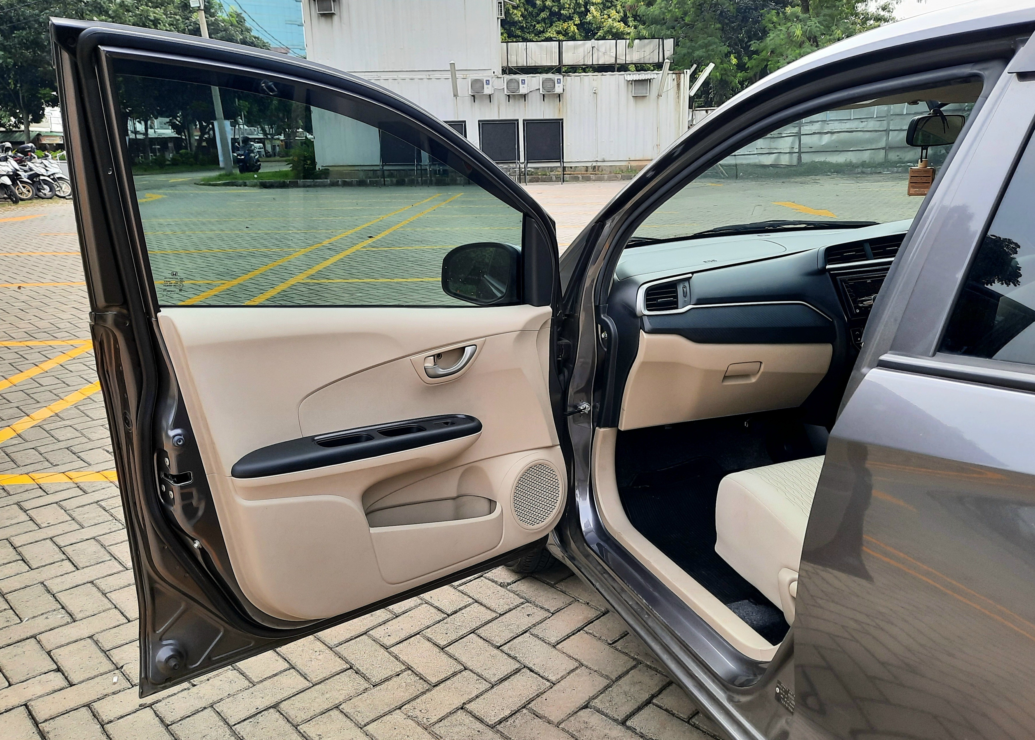 2018 Honda Brio  E AT 2018 Honda Brio  E AT