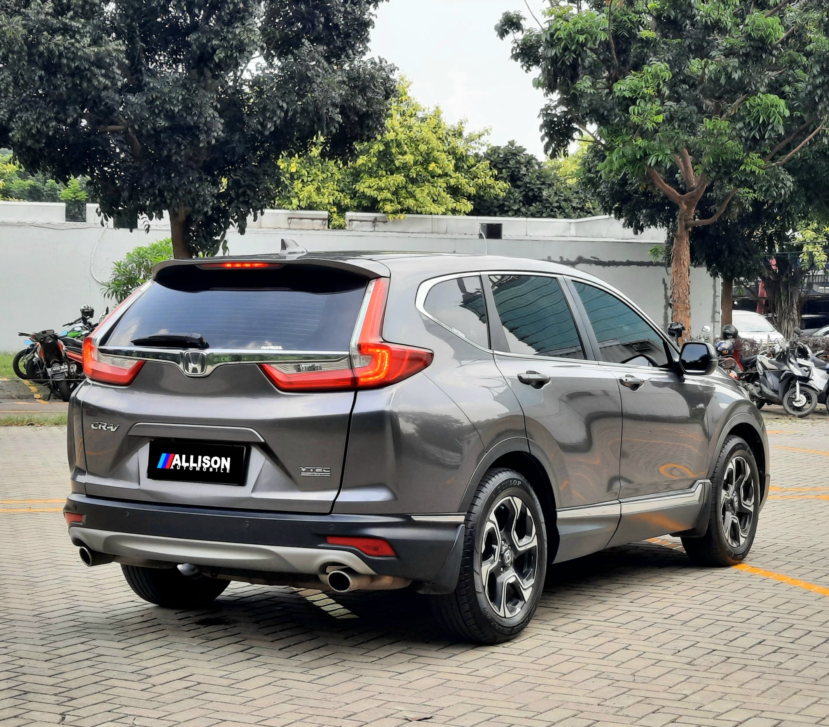 2017 Honda CR-V  1.5L Turbo 2017 Honda CR-V  1.5L Turbo