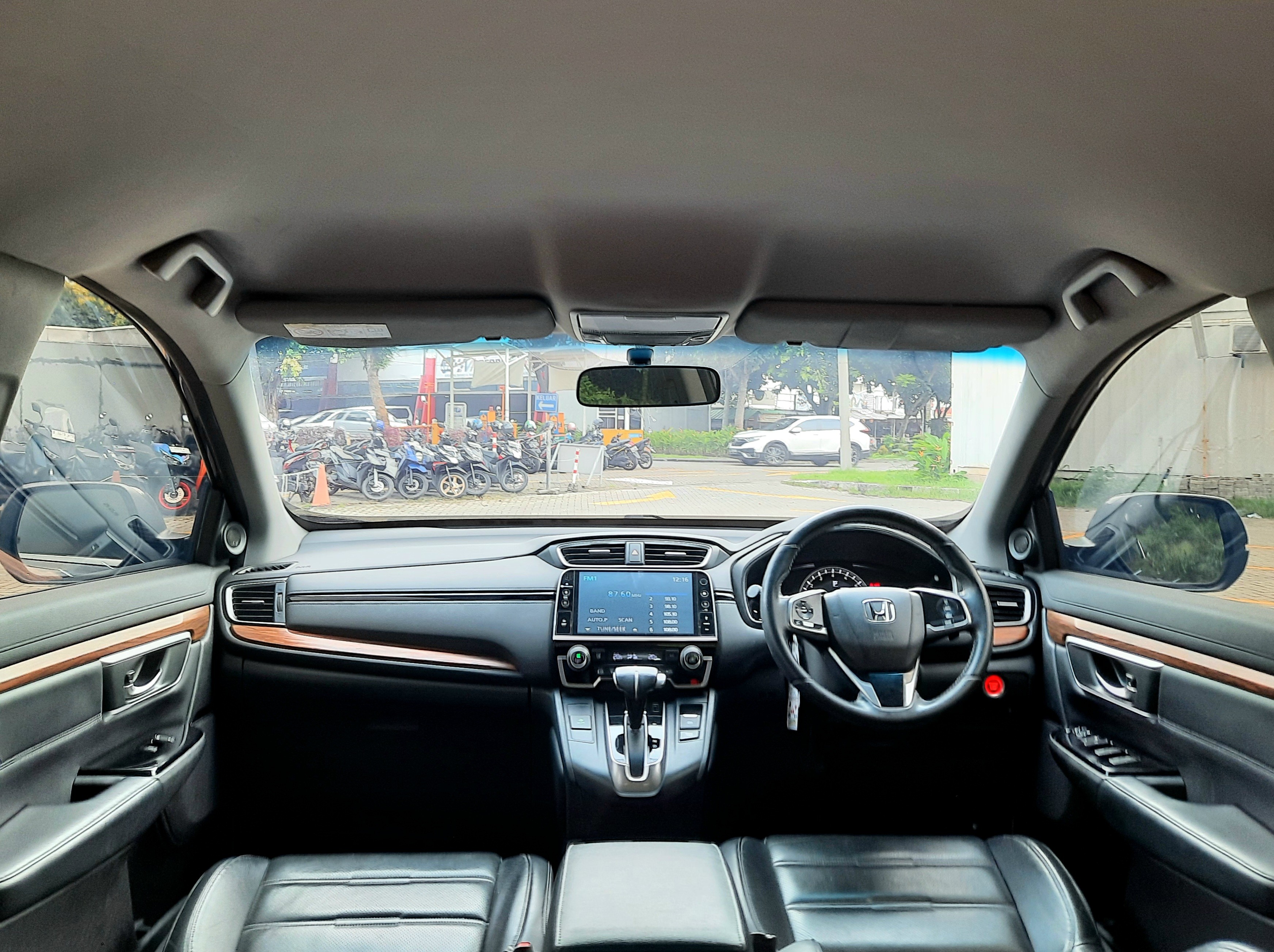 2017 Honda CR-V  1.5L Turbo 2017 Honda CR-V  1.5L Turbo