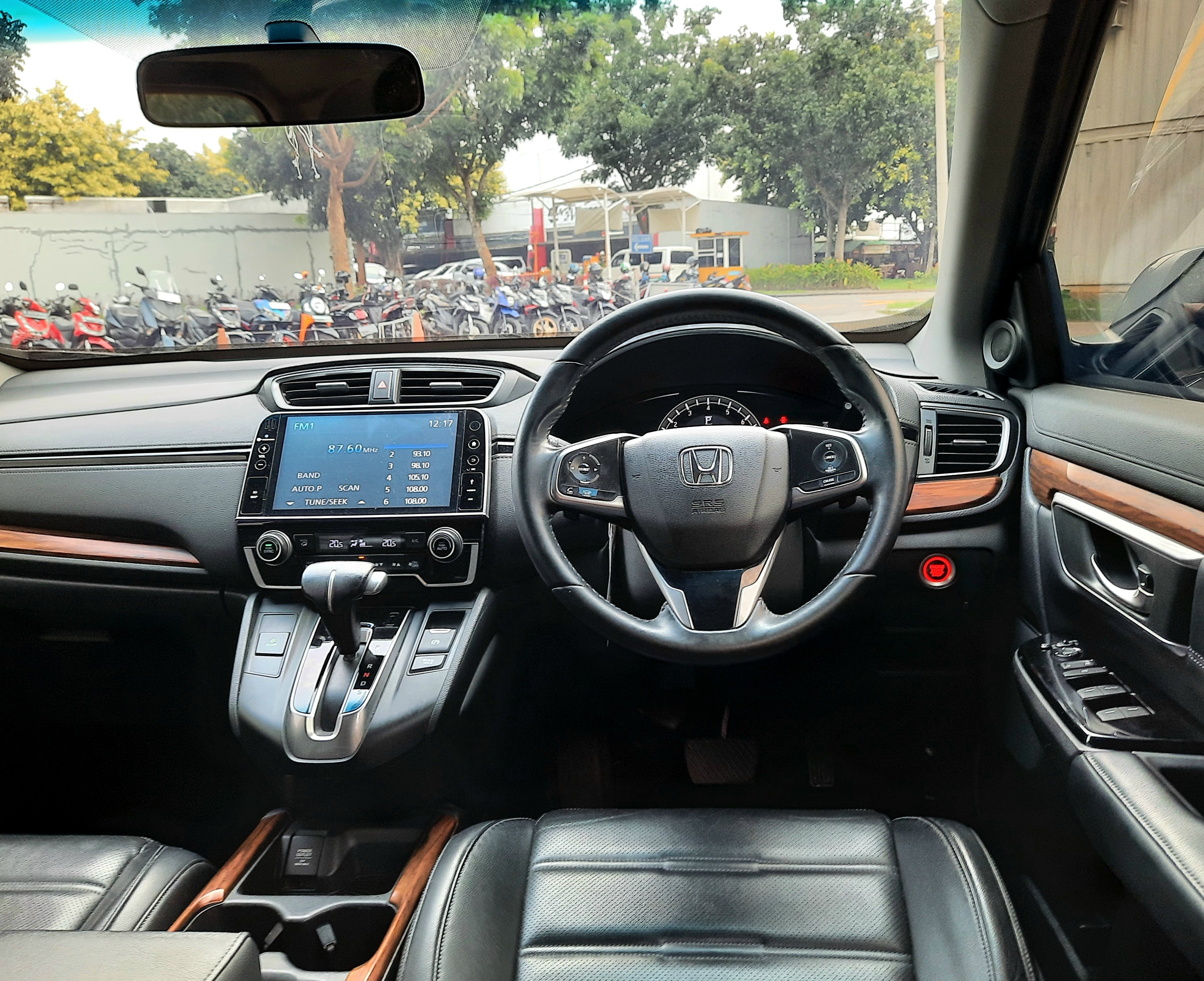 2017 Honda CR-V  1.5L Turbo 2017 Honda CR-V  1.5L Turbo