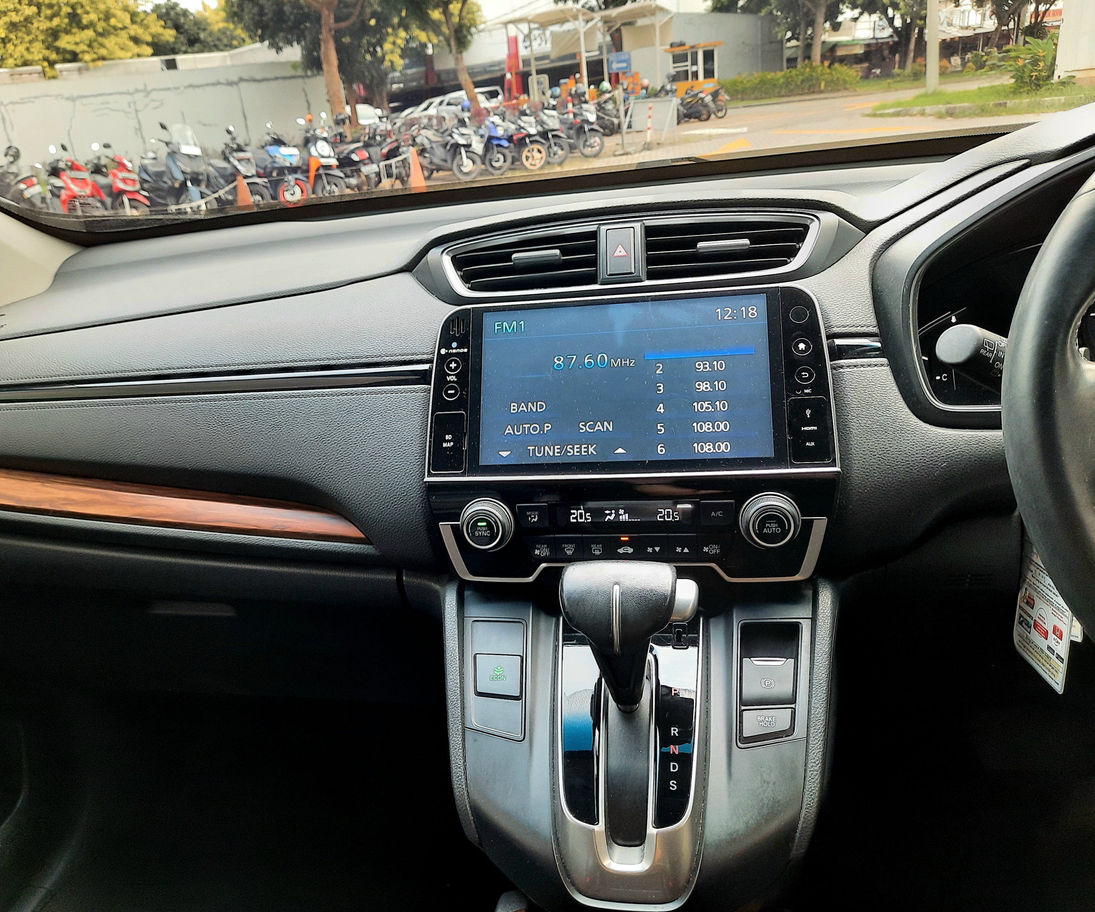 2017 Honda CR-V  1.5L Turbo 2017 Honda CR-V  1.5L Turbo