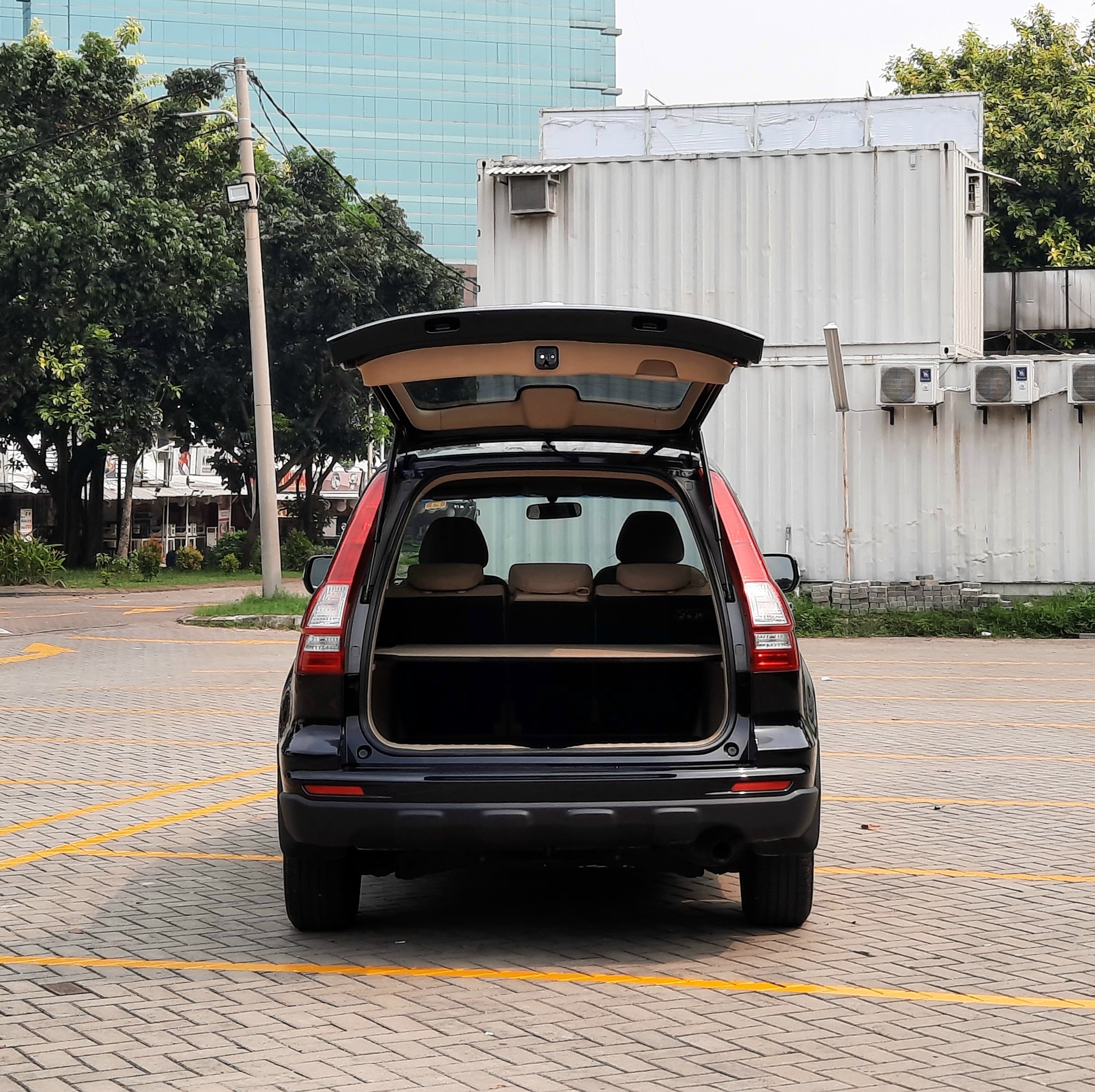 2010 Honda CR-V  2.0L AT 2010 Honda CR-V  2.0L AT