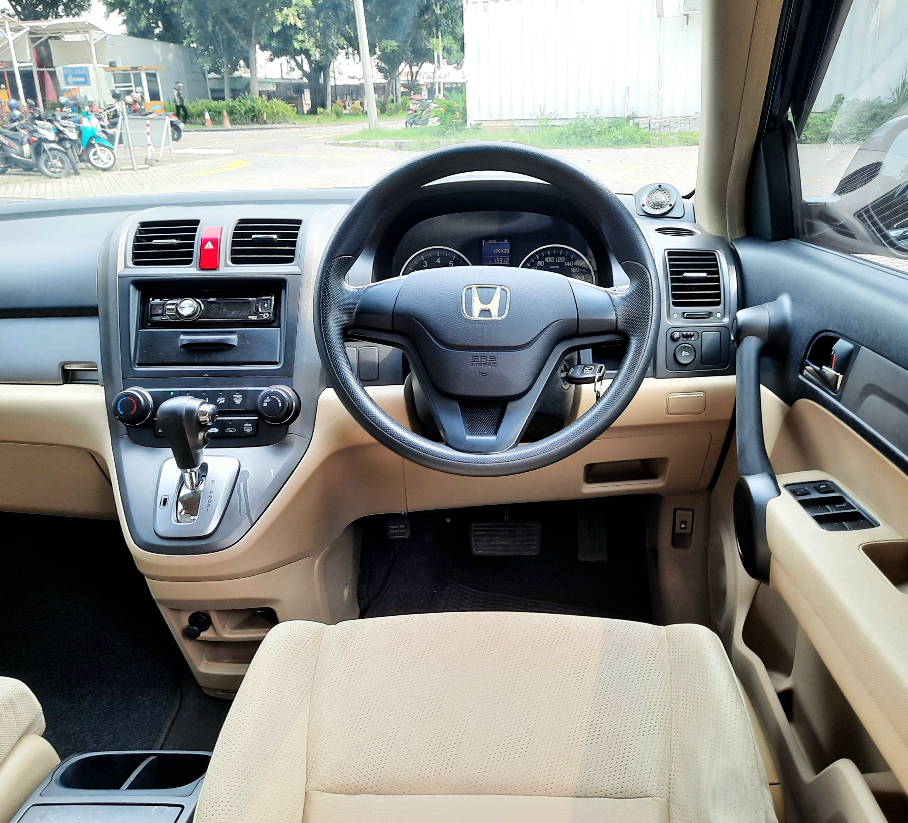 2010 Honda CR-V  2.0L AT 2010 Honda CR-V  2.0L AT