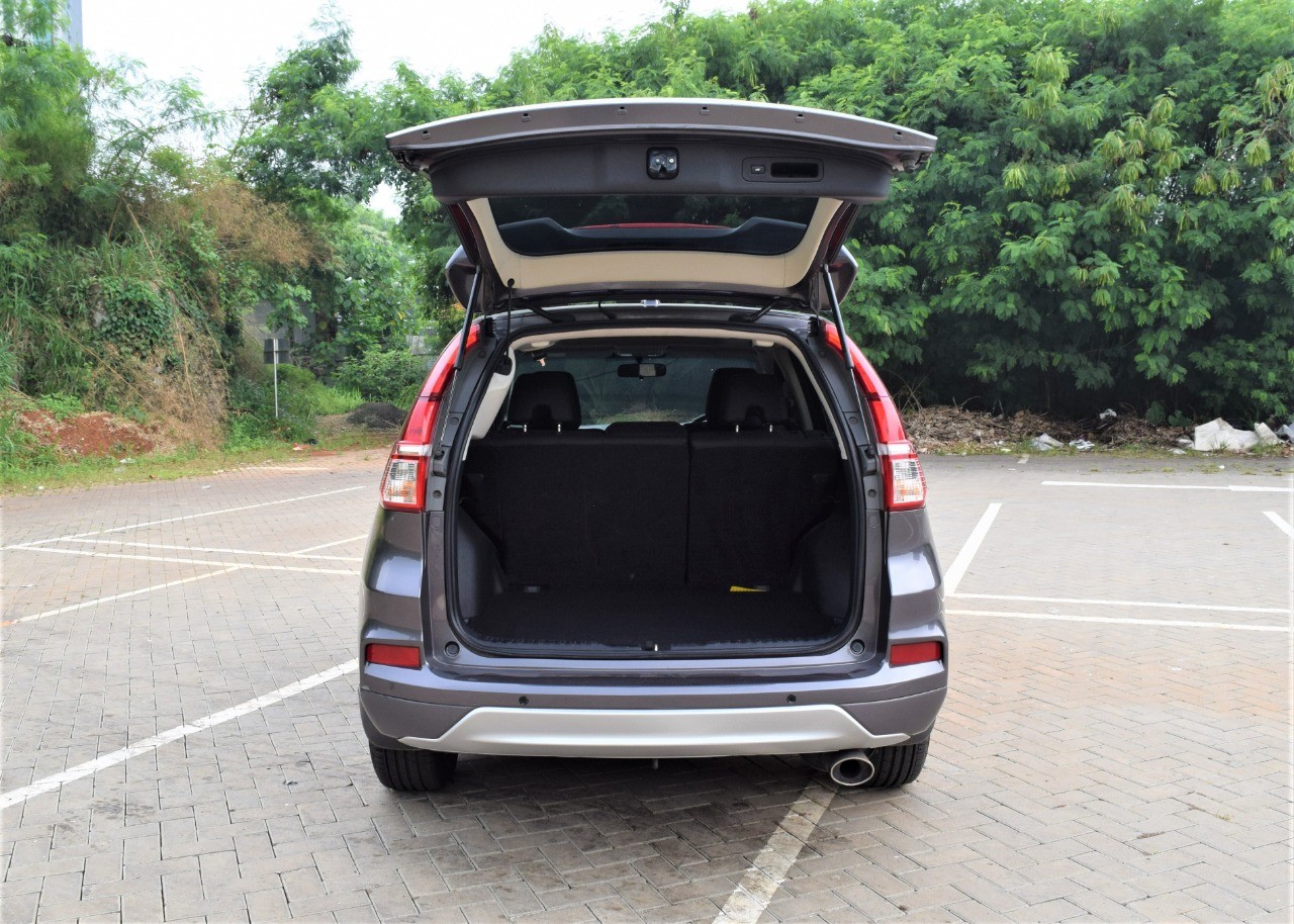 2015 Honda CR-V  2.4L Prestige AT 2015 Honda CR-V  2.4L Prestige AT